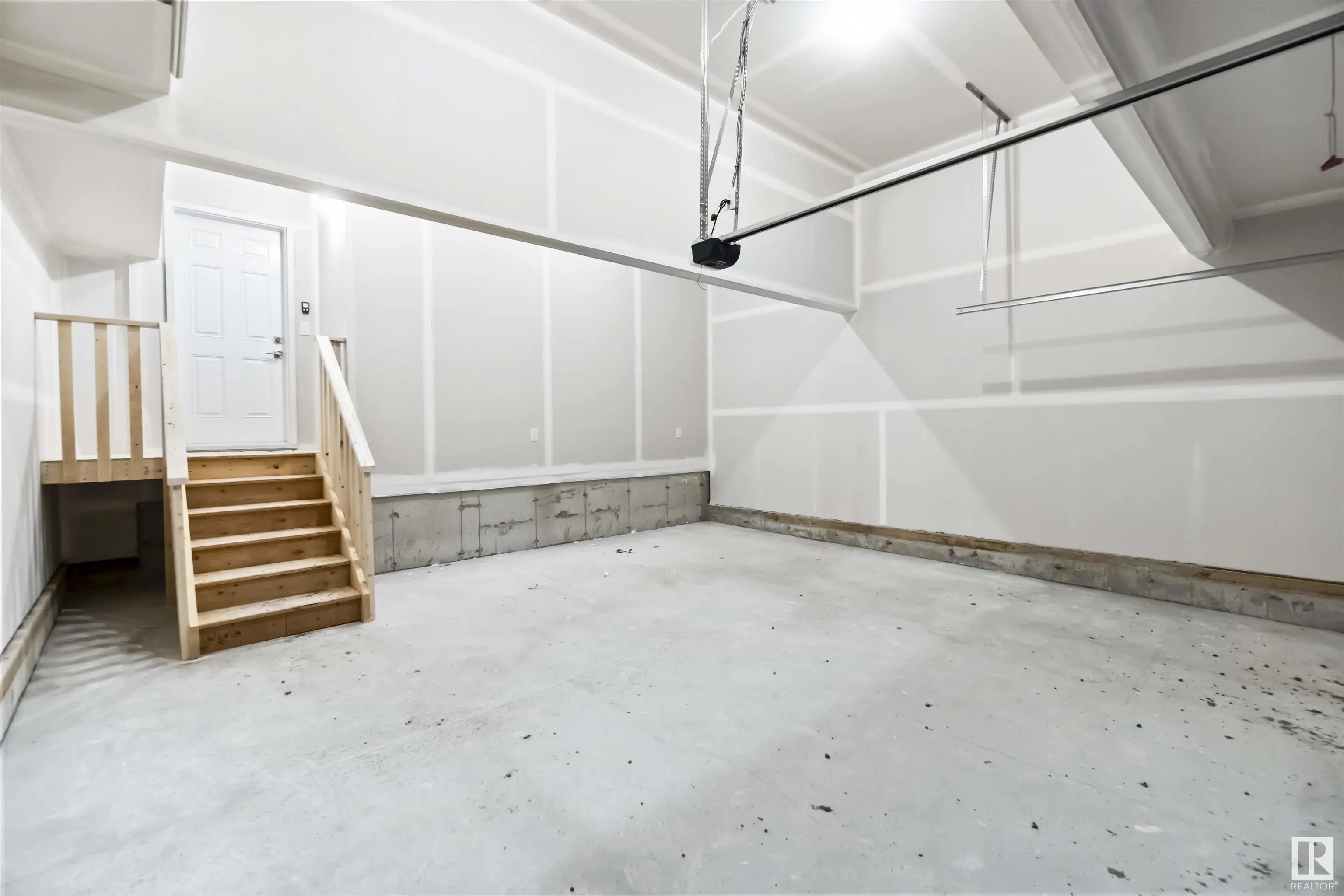 42 SERENO Lane
