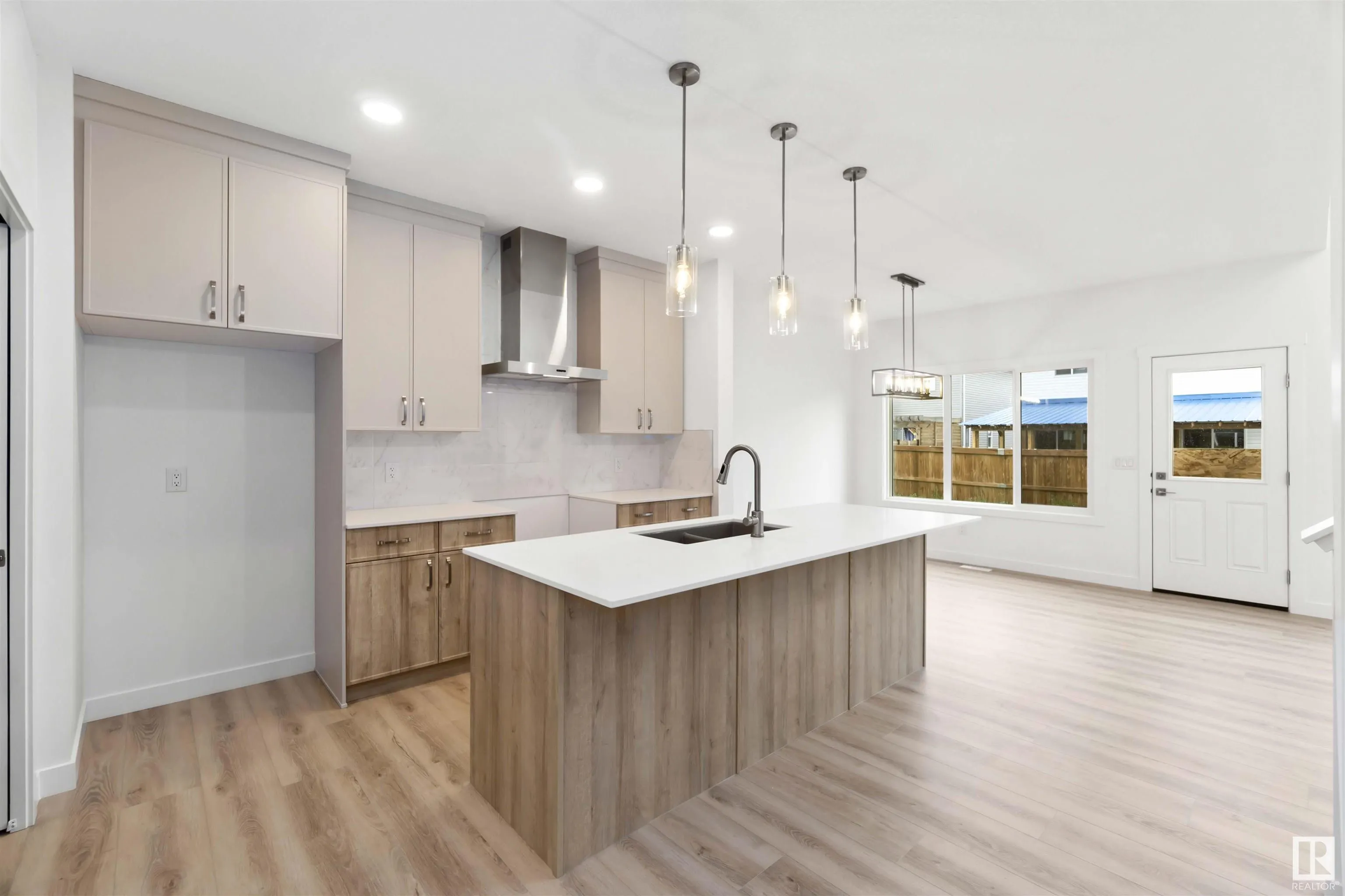 42 SERENO Lane