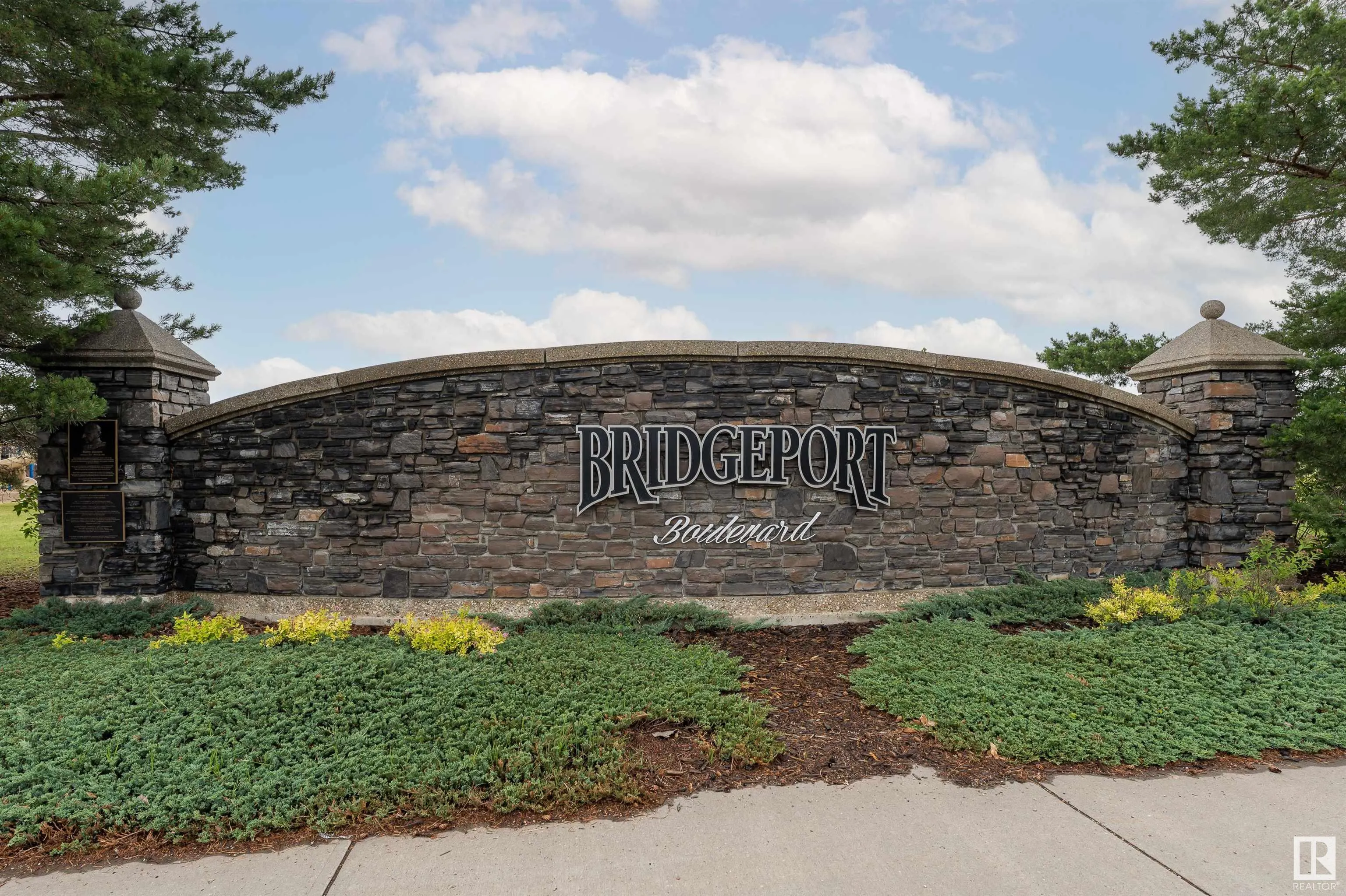 180 BRIDGEPORT Boulevard
