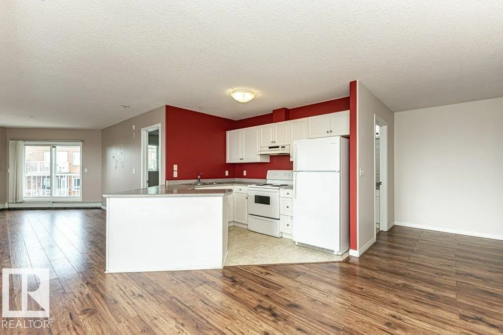 9930 100 Avenue