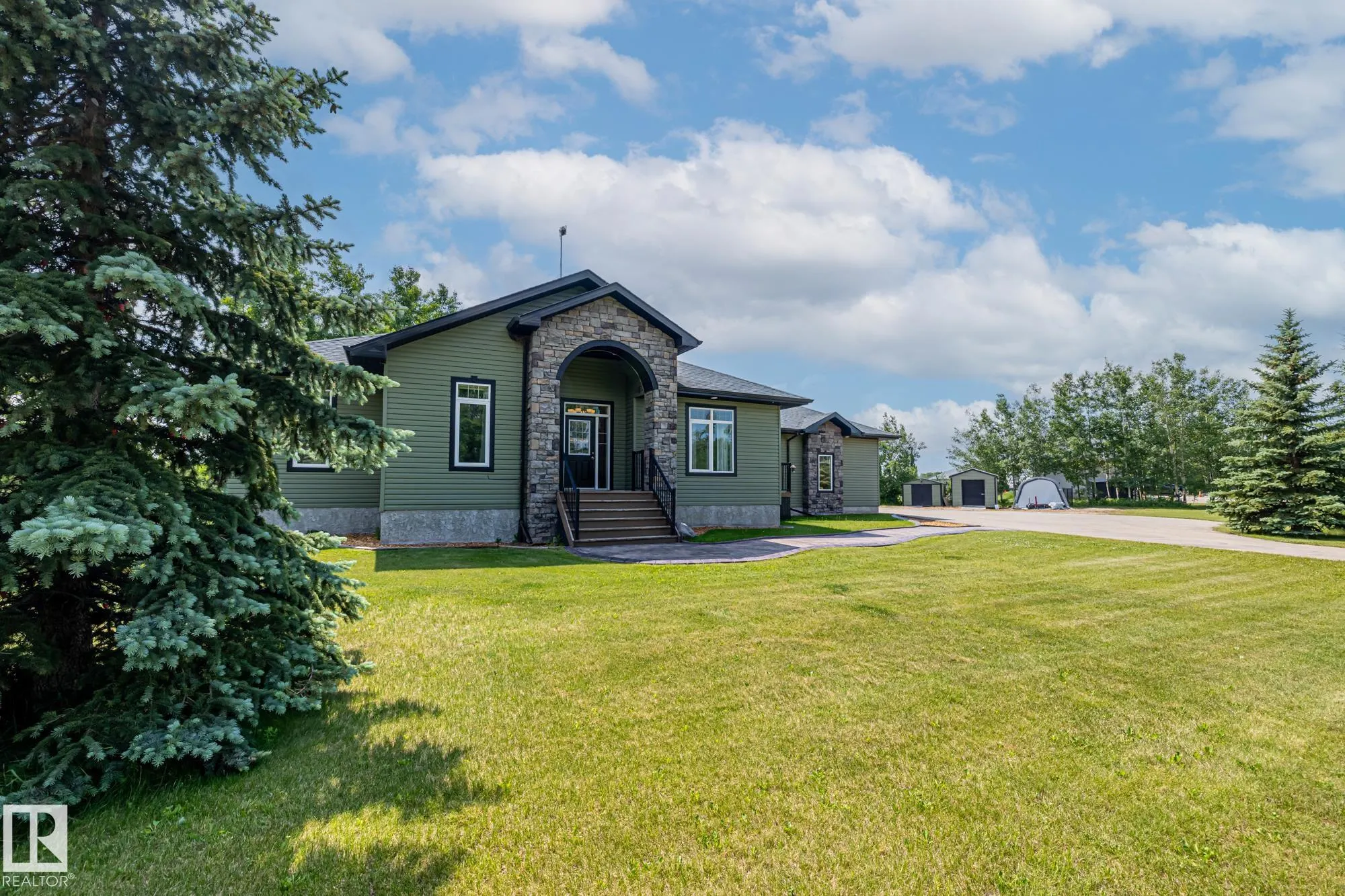 53521 RGE ROAD 272