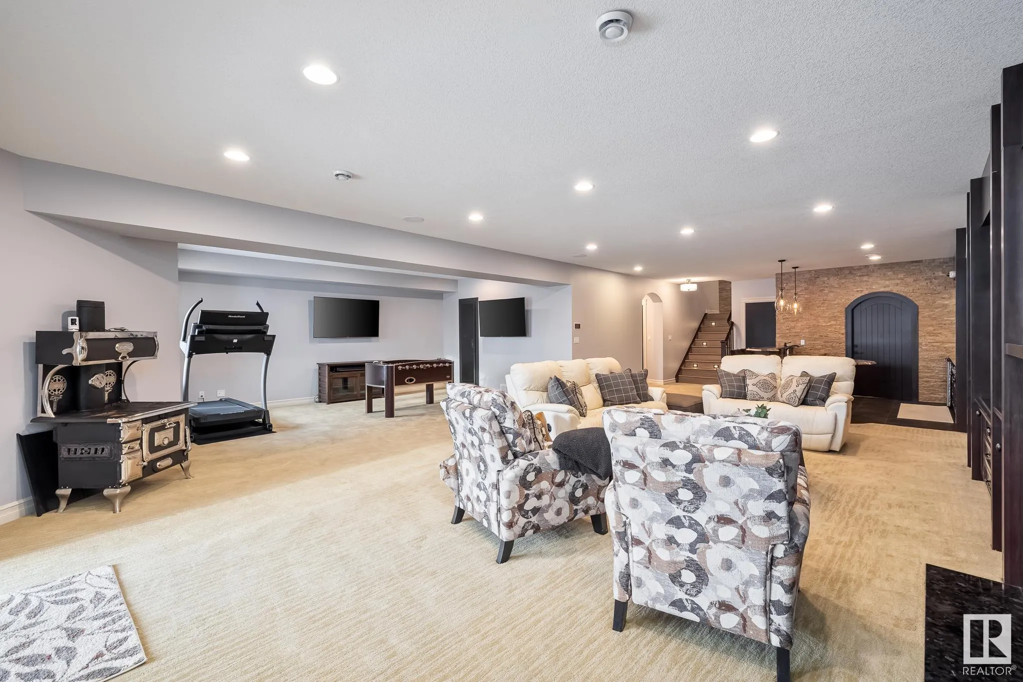 2790 WHEATON Drive
