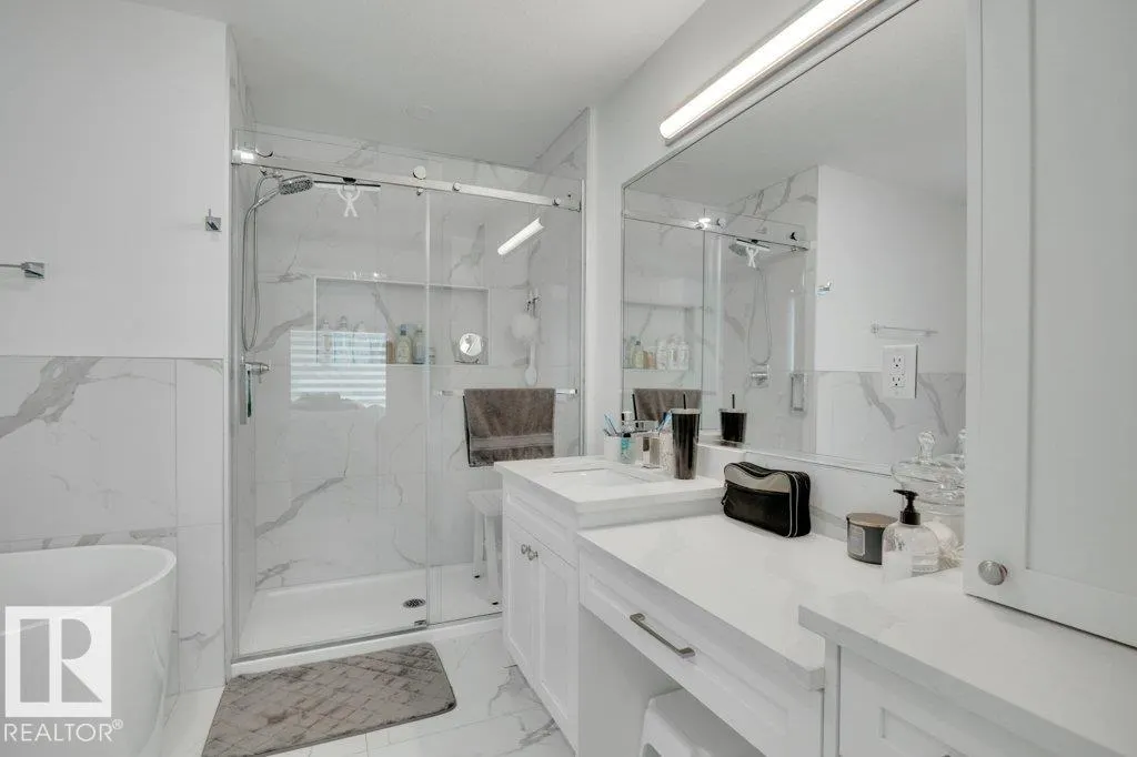5802 SOLEIL Boulevard
