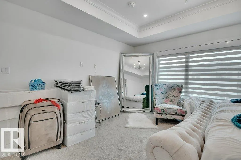 5802 SOLEIL Boulevard