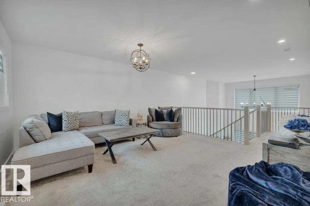 5802 SOLEIL Boulevard