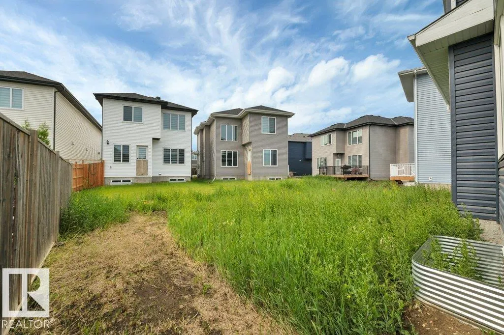 5802 SOLEIL Boulevard