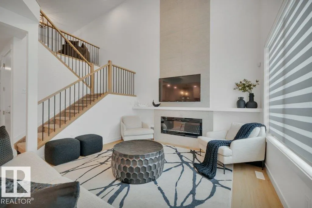 5802 SOLEIL Boulevard