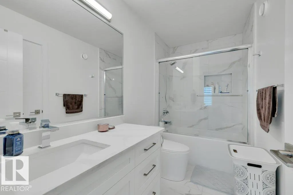 5802 SOLEIL Boulevard