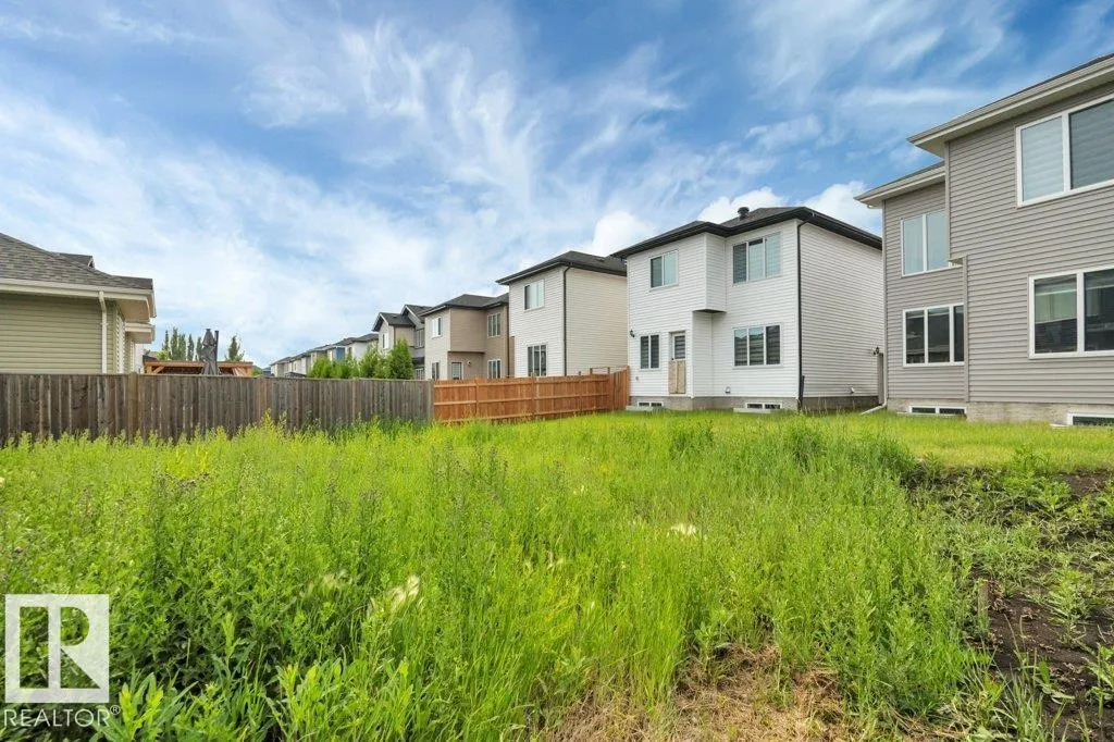 5802 SOLEIL Boulevard