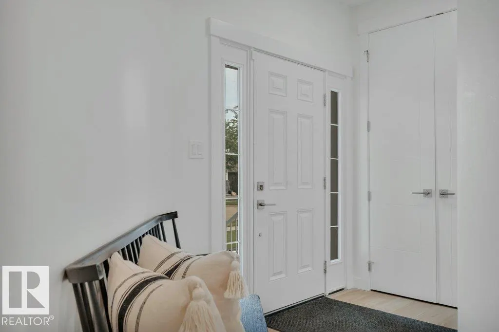 5802 SOLEIL Boulevard