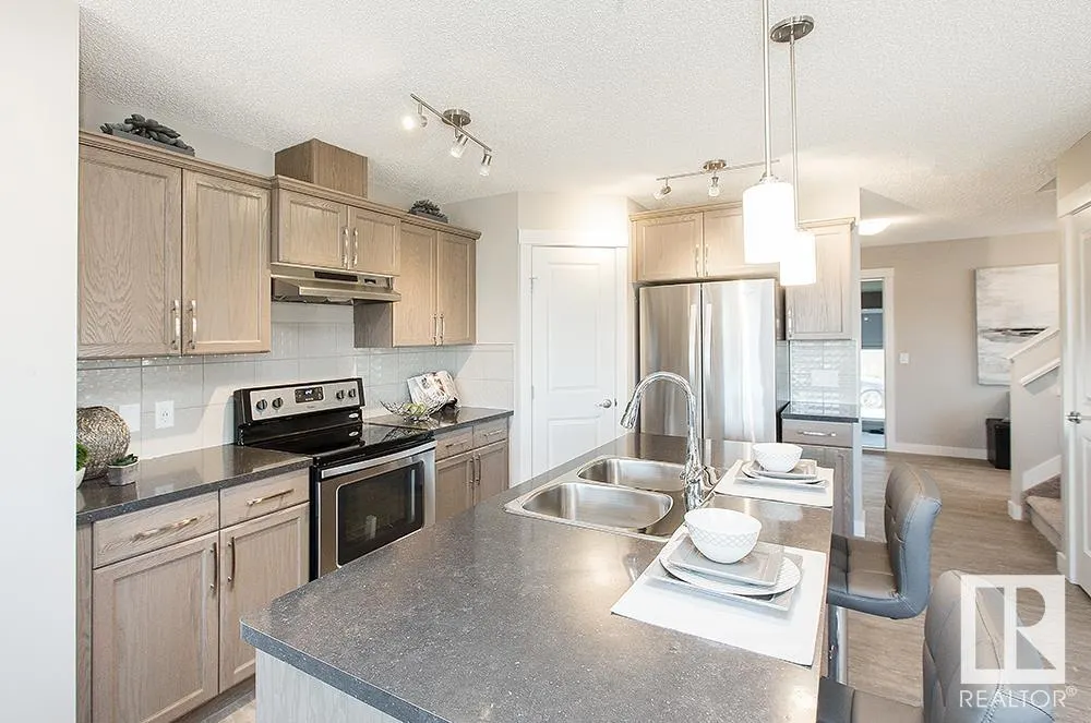 1162 South Creek Wynd