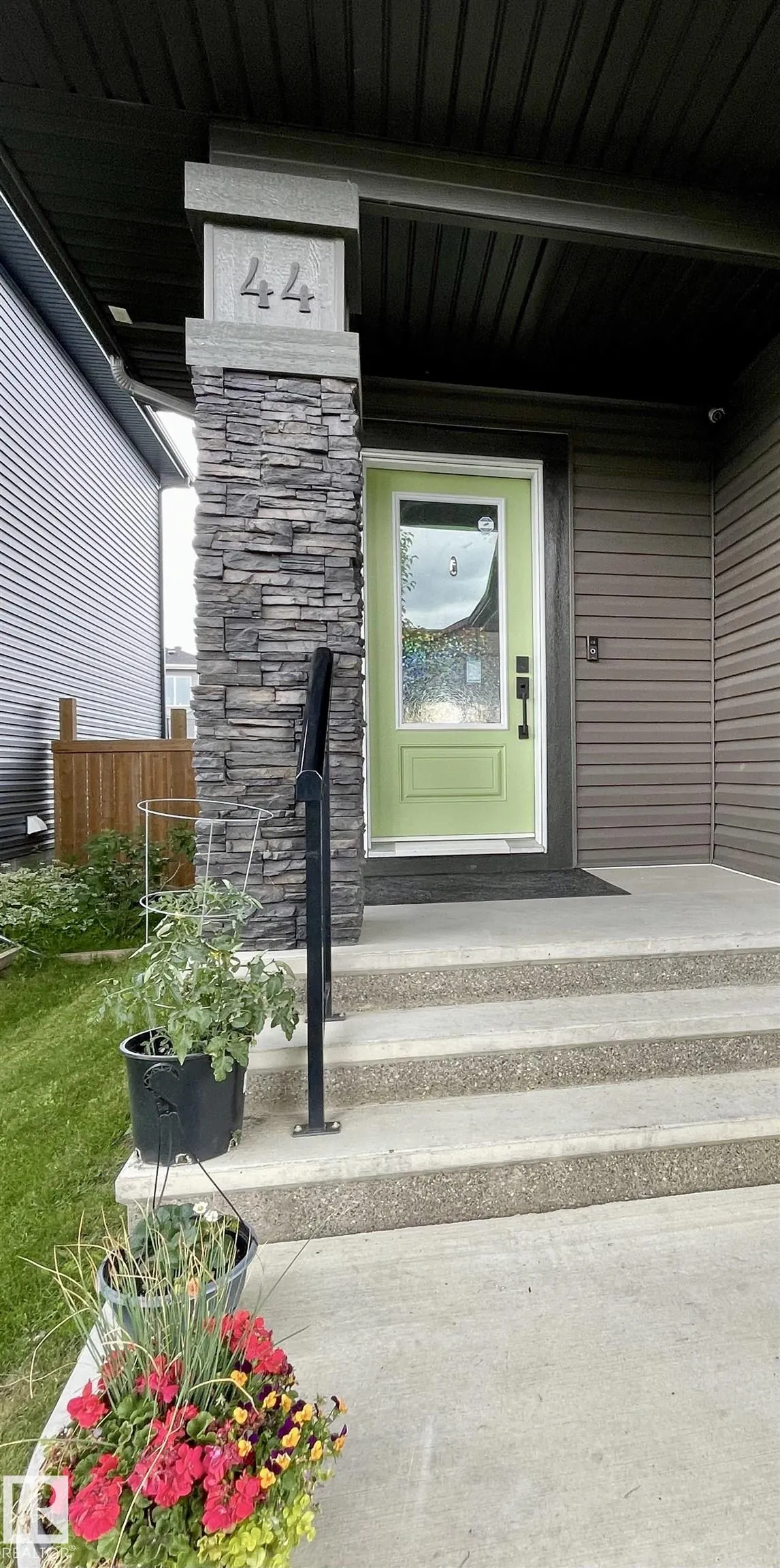 44 PRESCOTT Boulevard