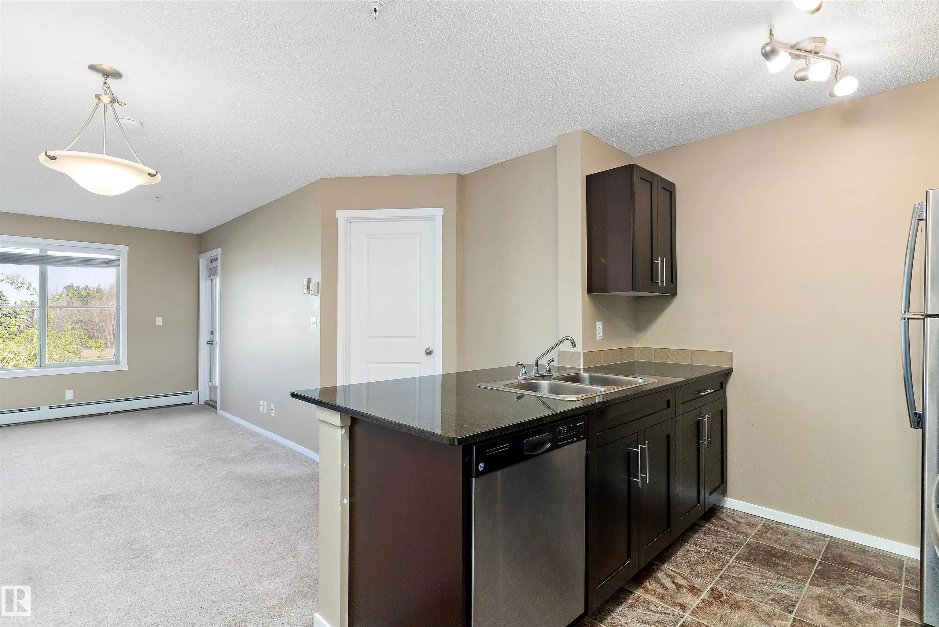 3315 JAMES MOWATT Trail