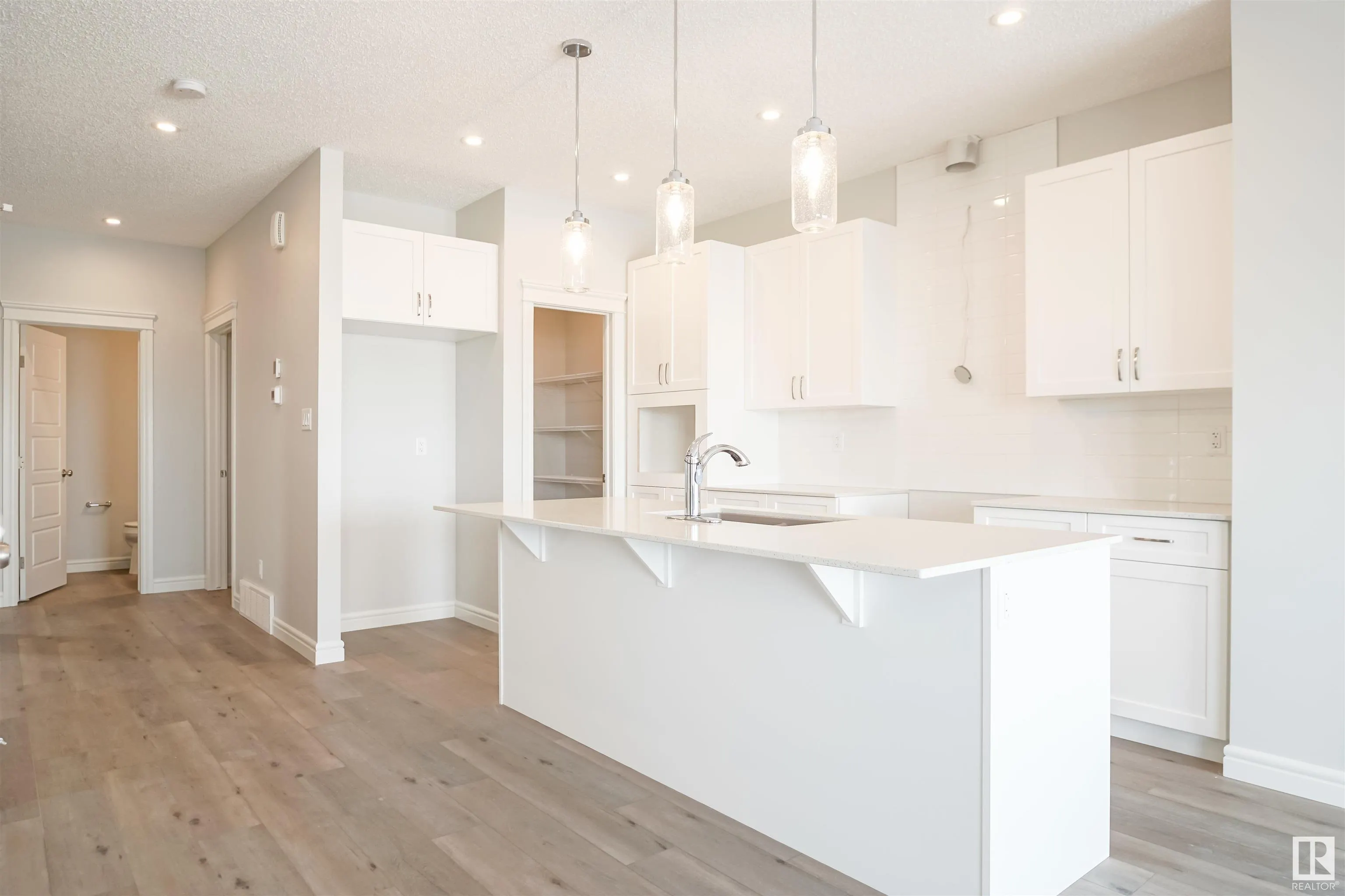 185 CALEDON Crescent