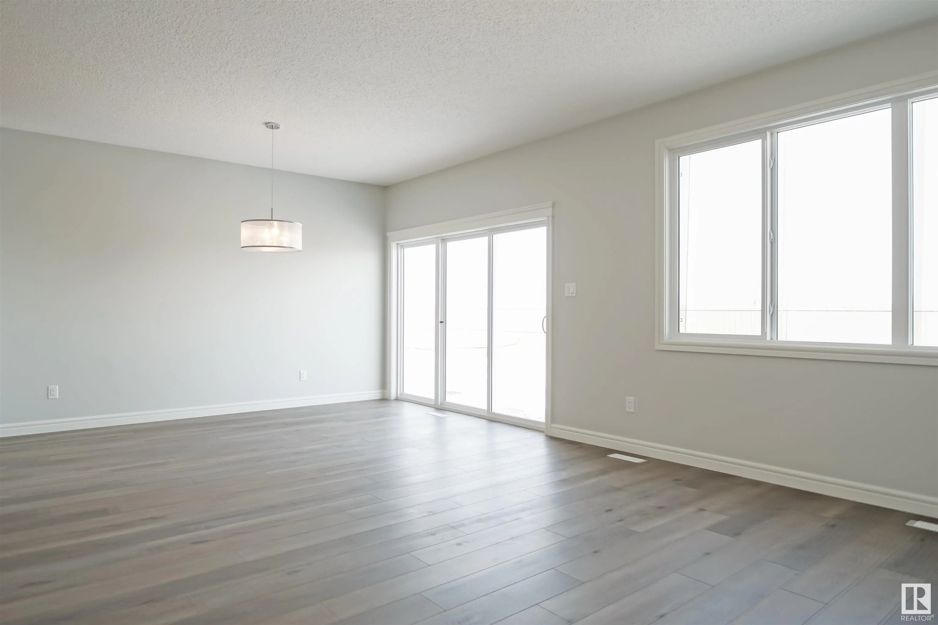 185 CALEDON Crescent
