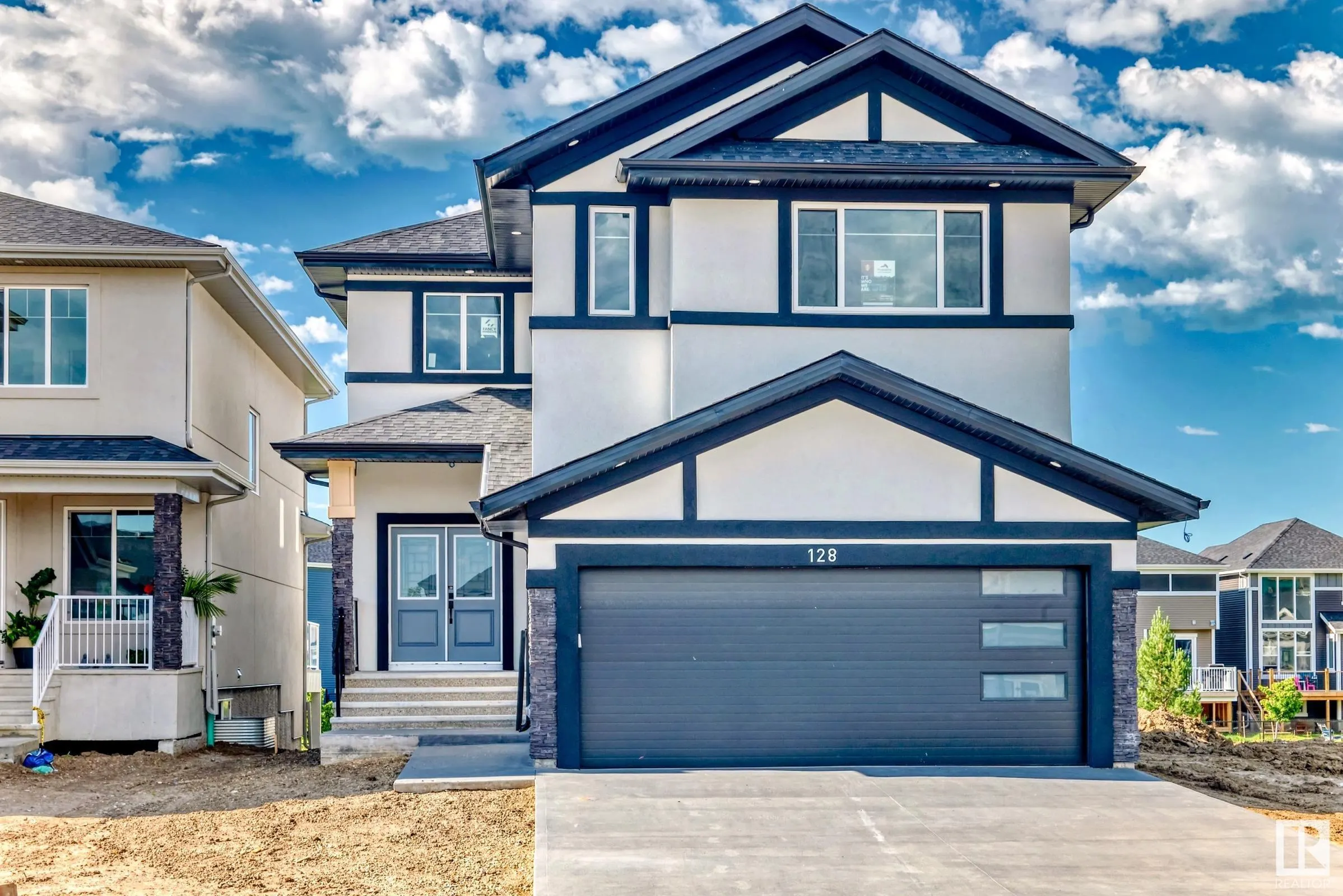 128 EDGEWATER Circle