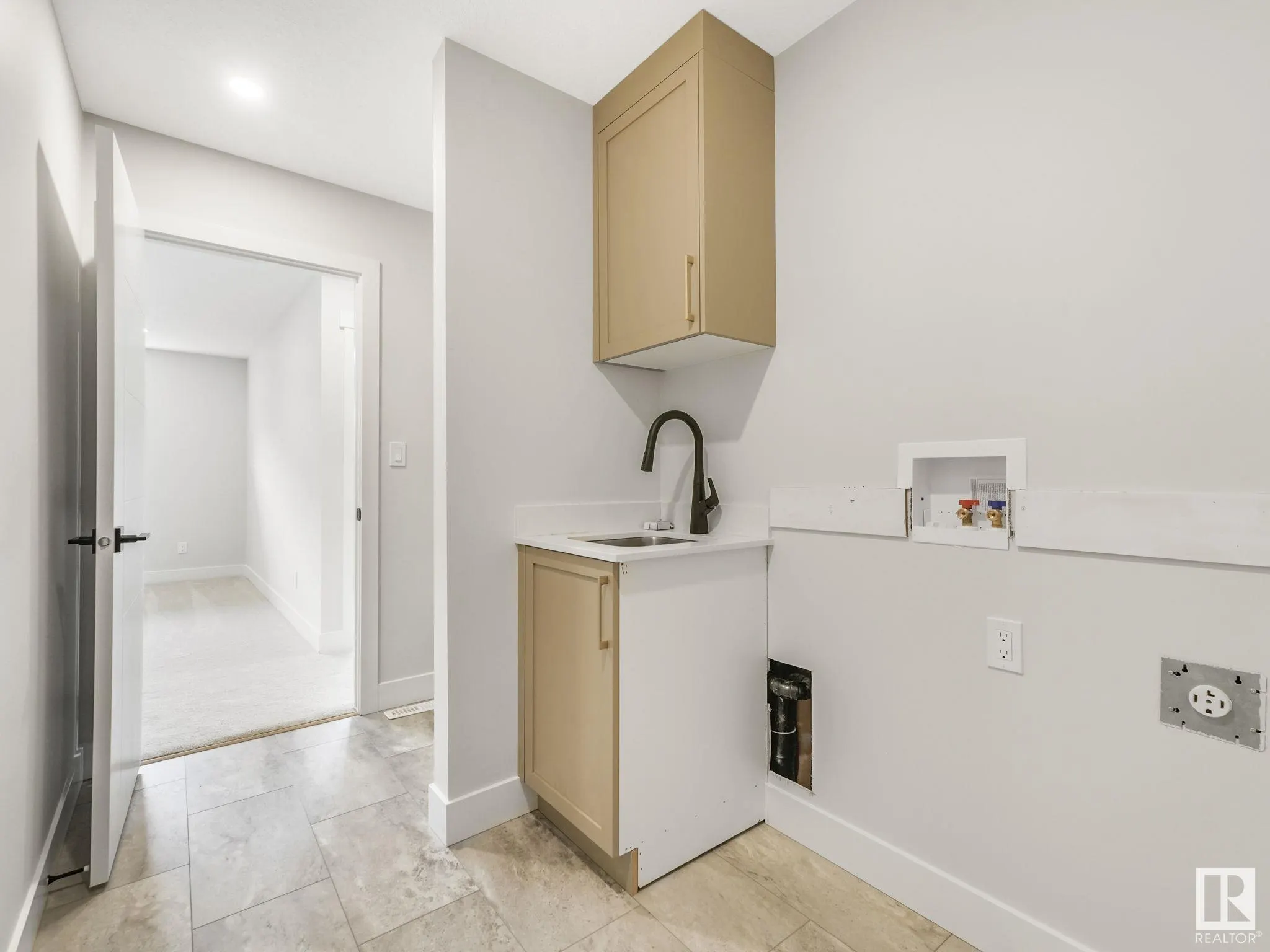 100 Edgefield Way