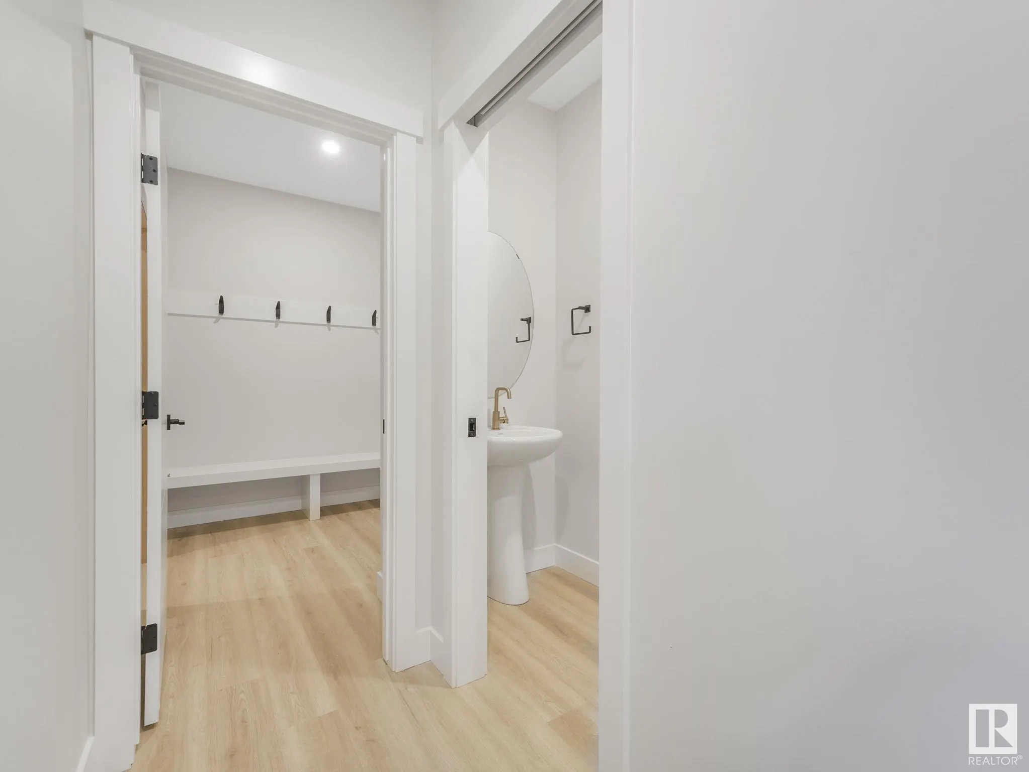 100 Edgefield Way