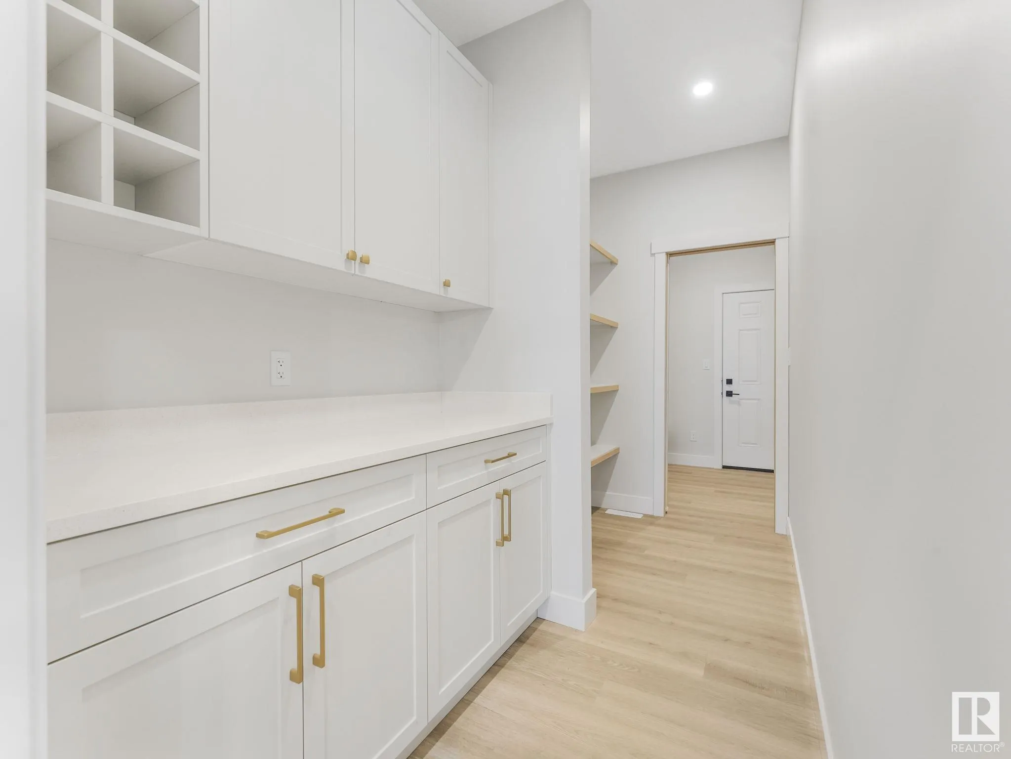 100 Edgefield Way
