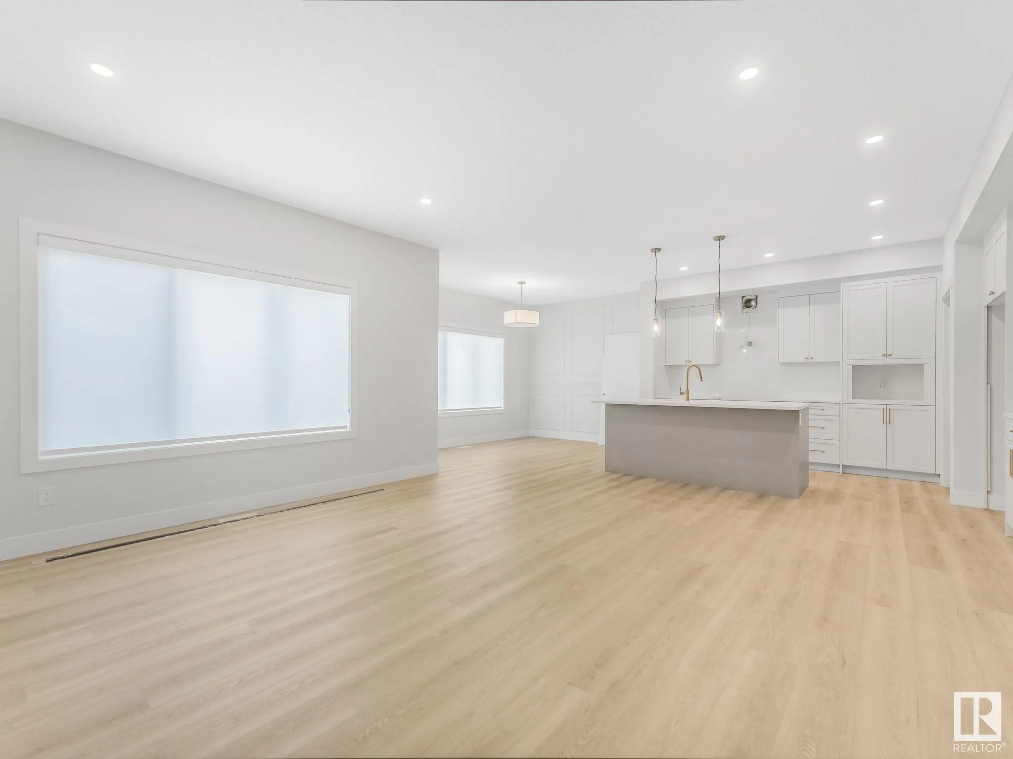 100 Edgefield Way