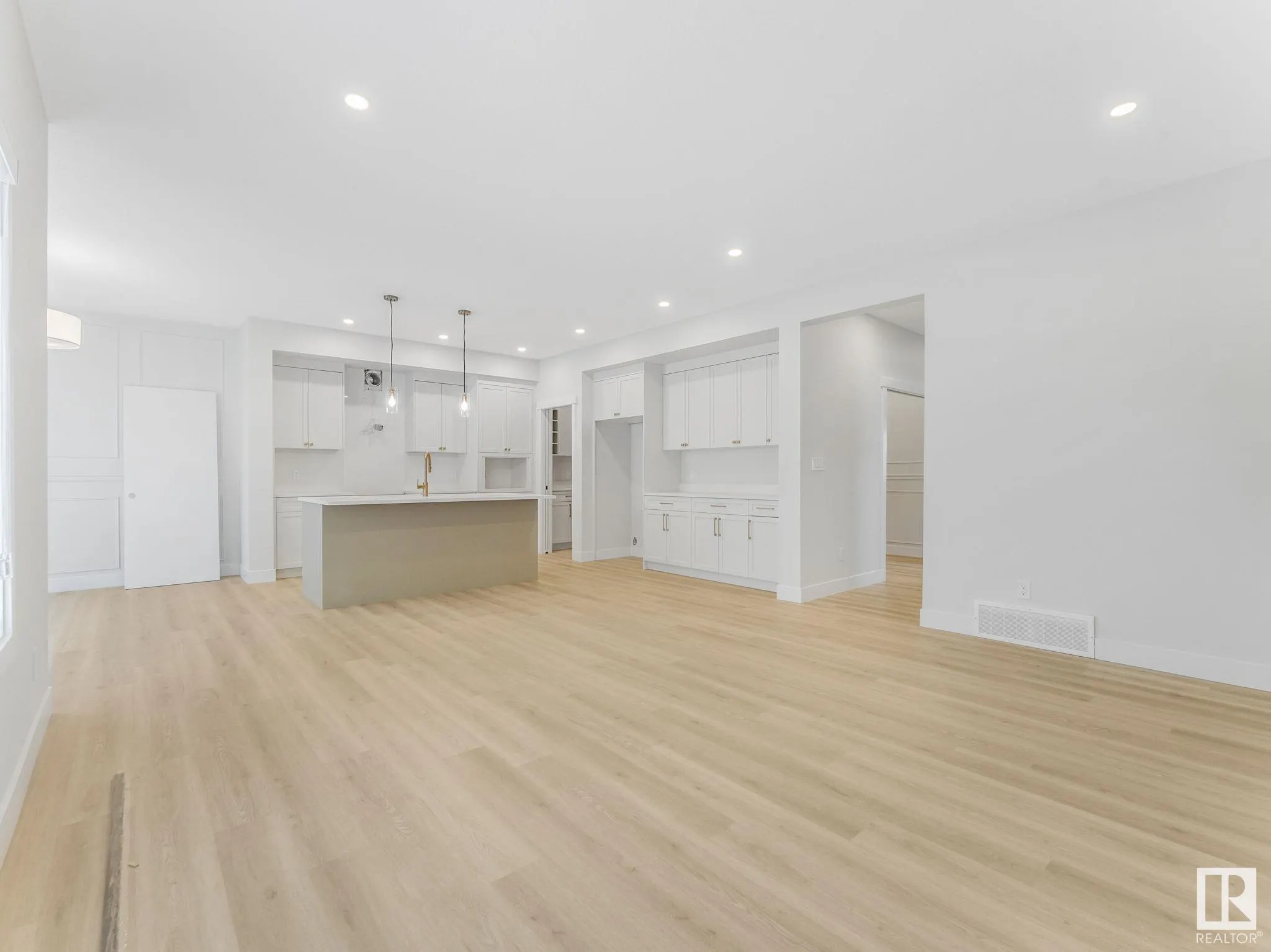 100 Edgefield Way