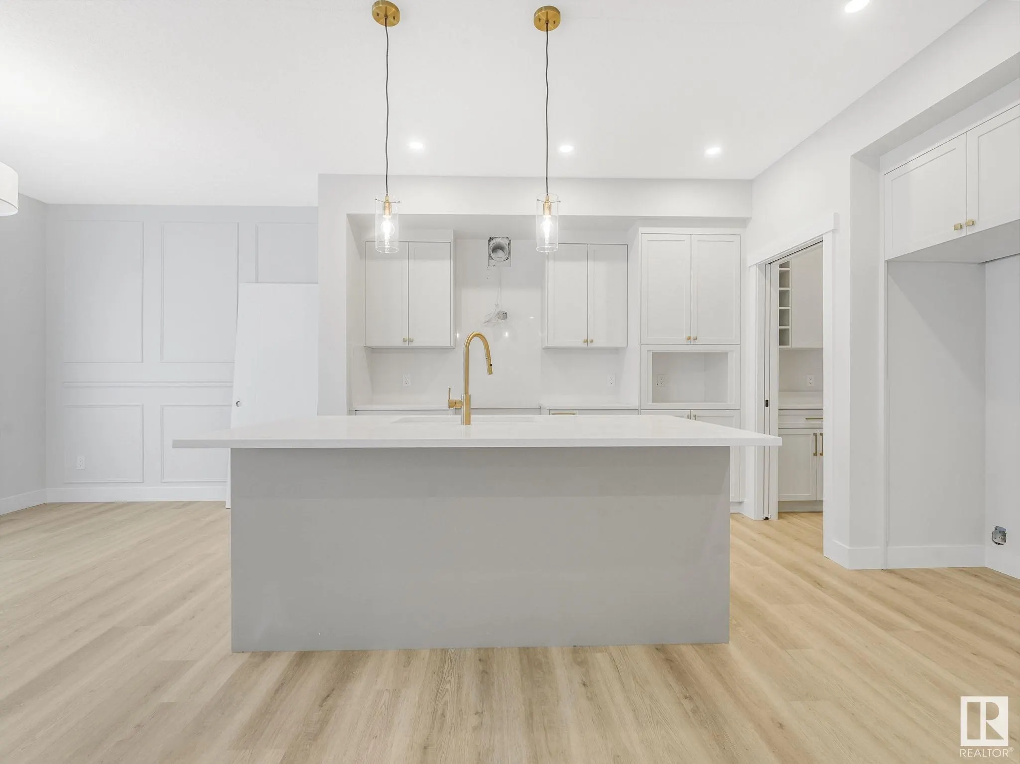 100 Edgefield Way