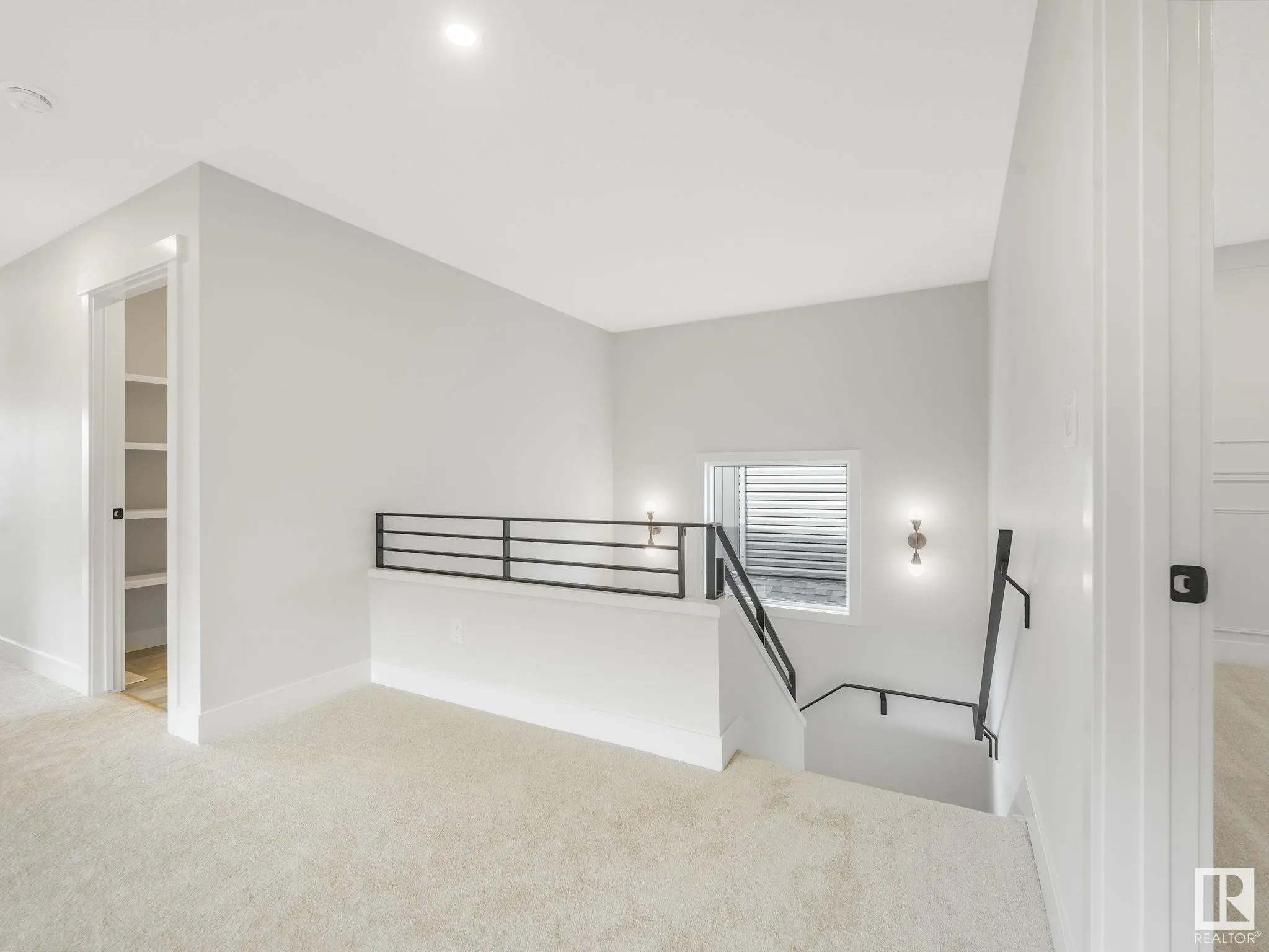 100 Edgefield Way