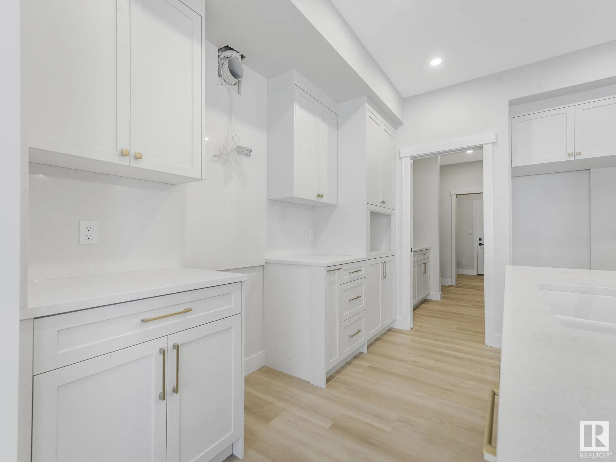 100 Edgefield Way