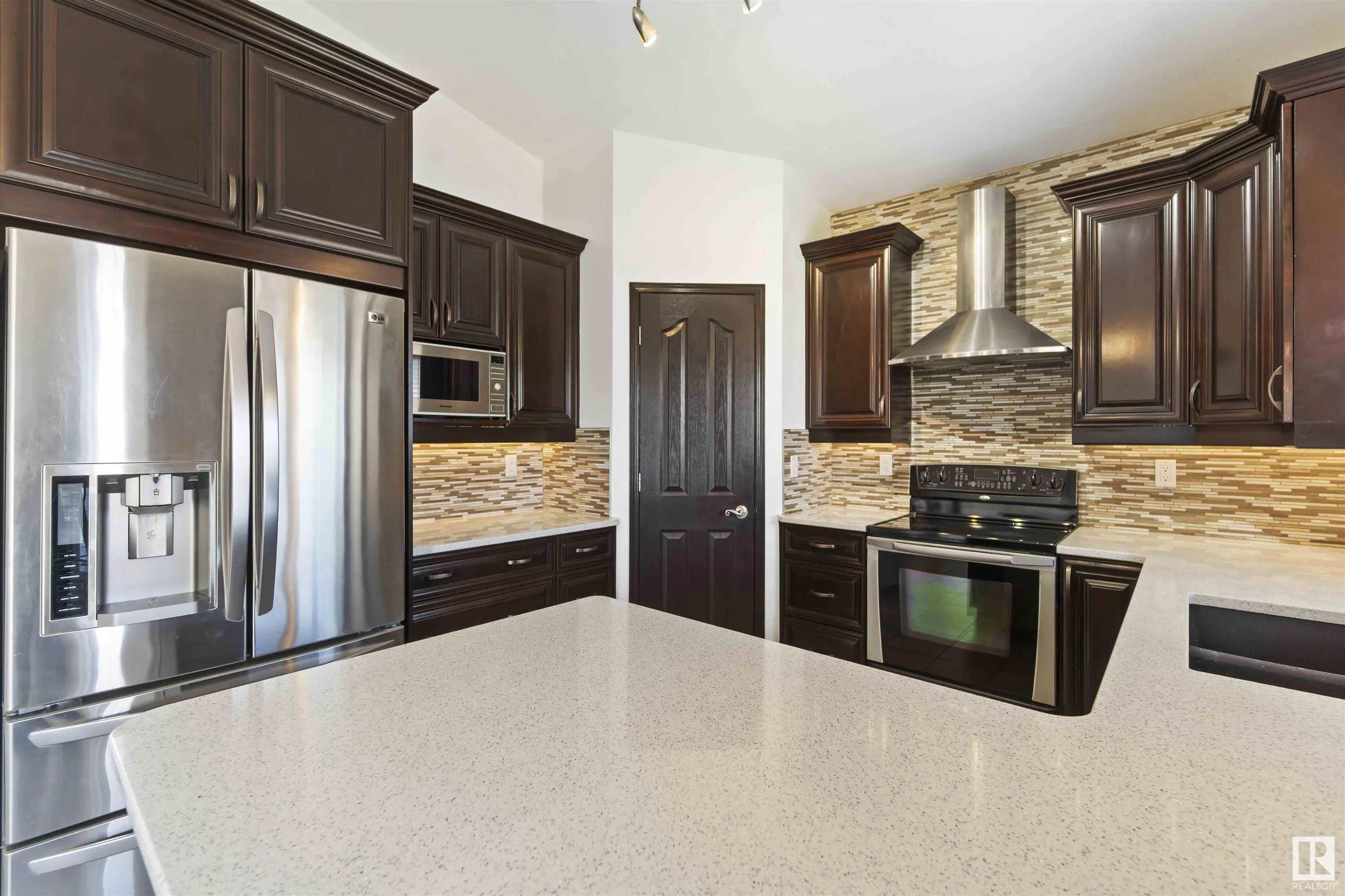 31 DEER RIDGE Drive