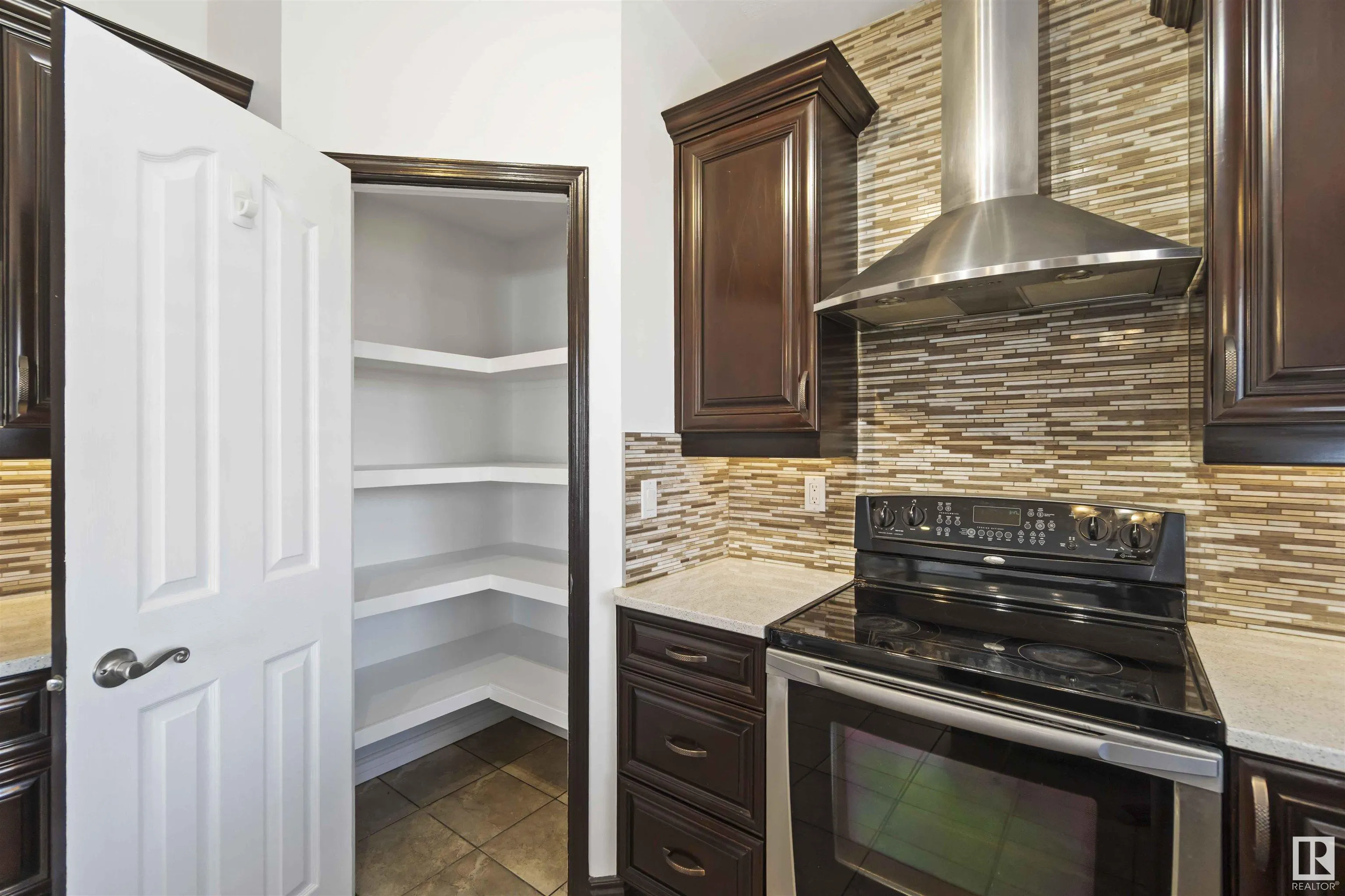 31 DEER RIDGE Drive