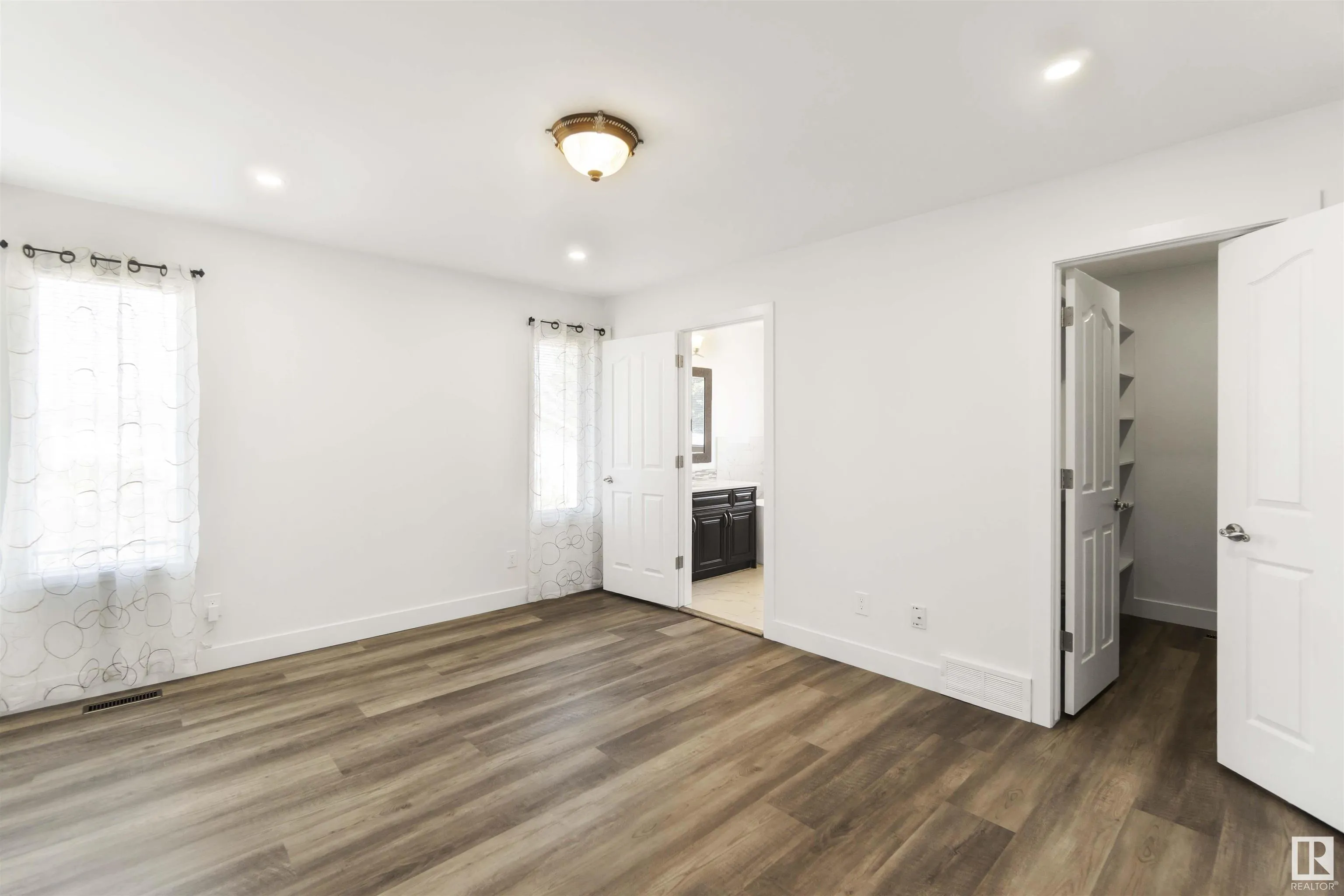 31 DEER RIDGE Drive