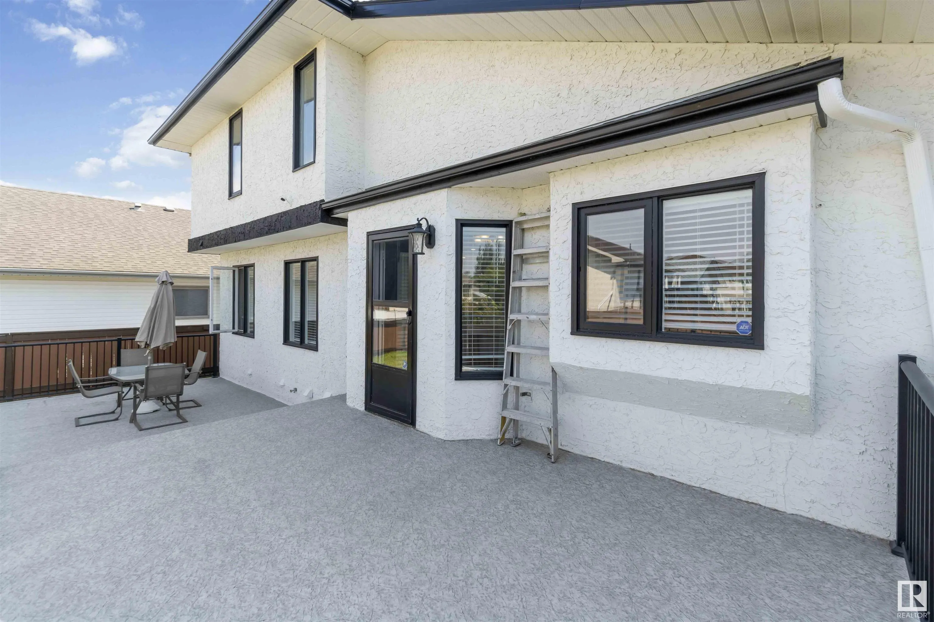 31 DEER RIDGE Drive