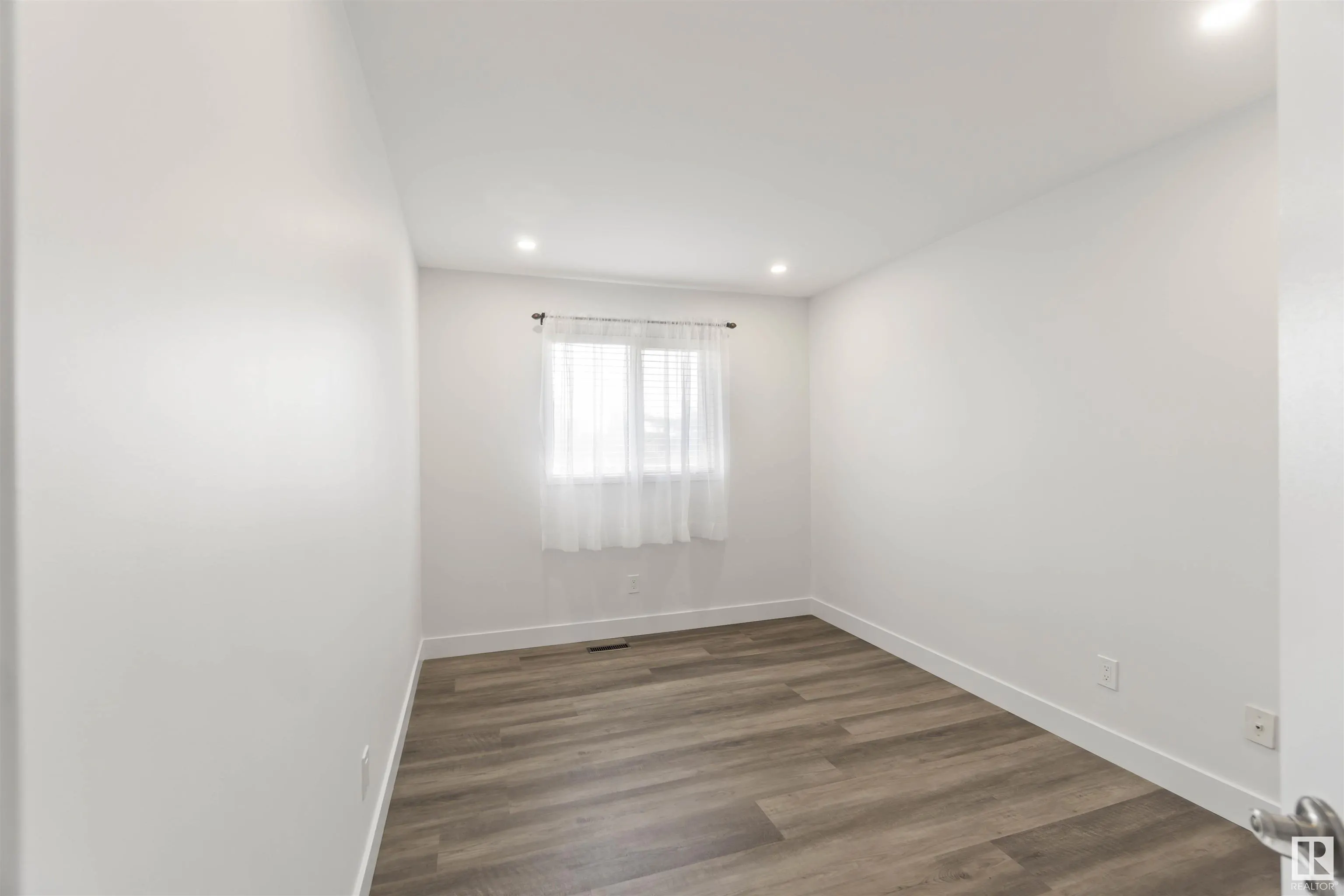 31 DEER RIDGE Drive
