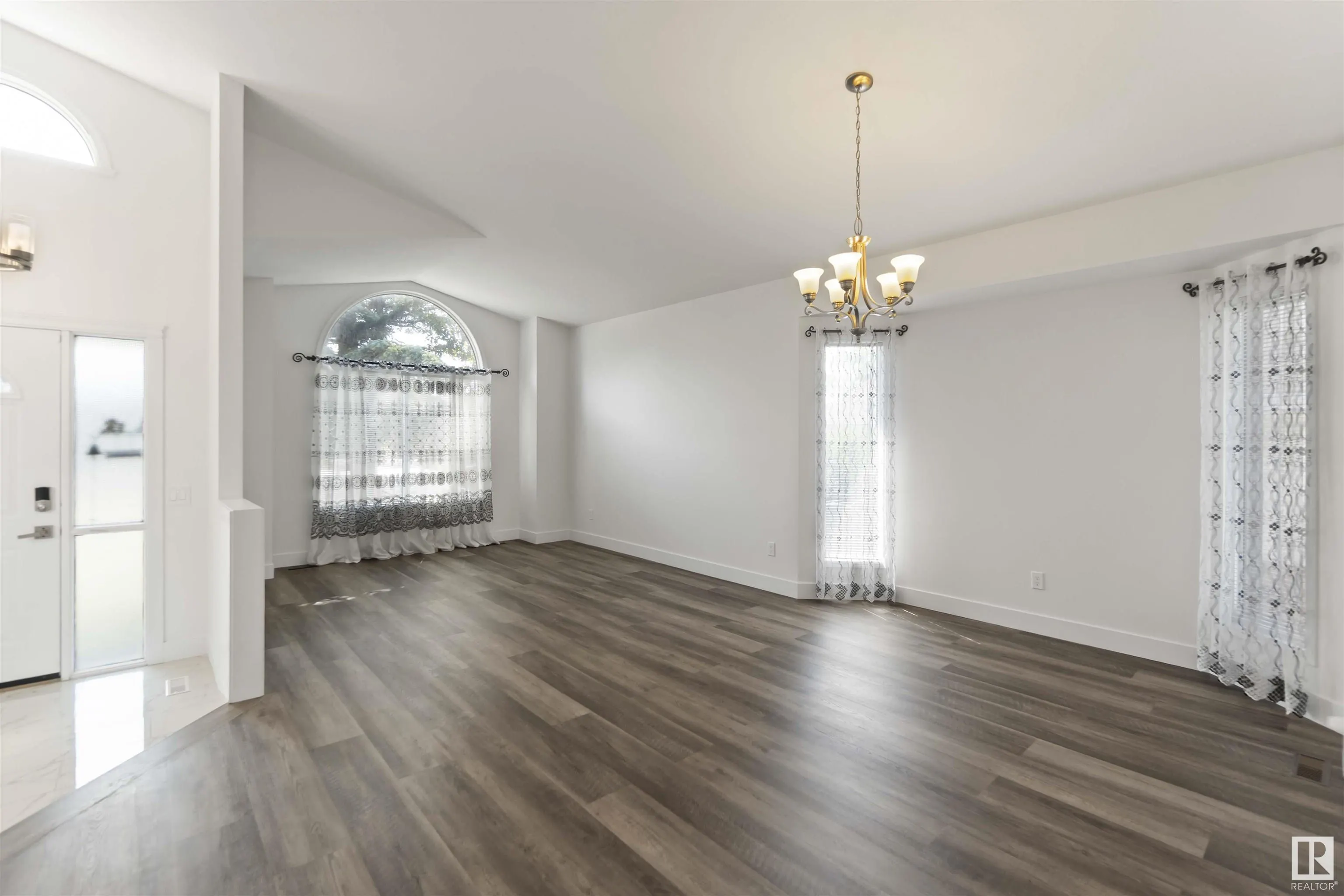 31 DEER RIDGE Drive