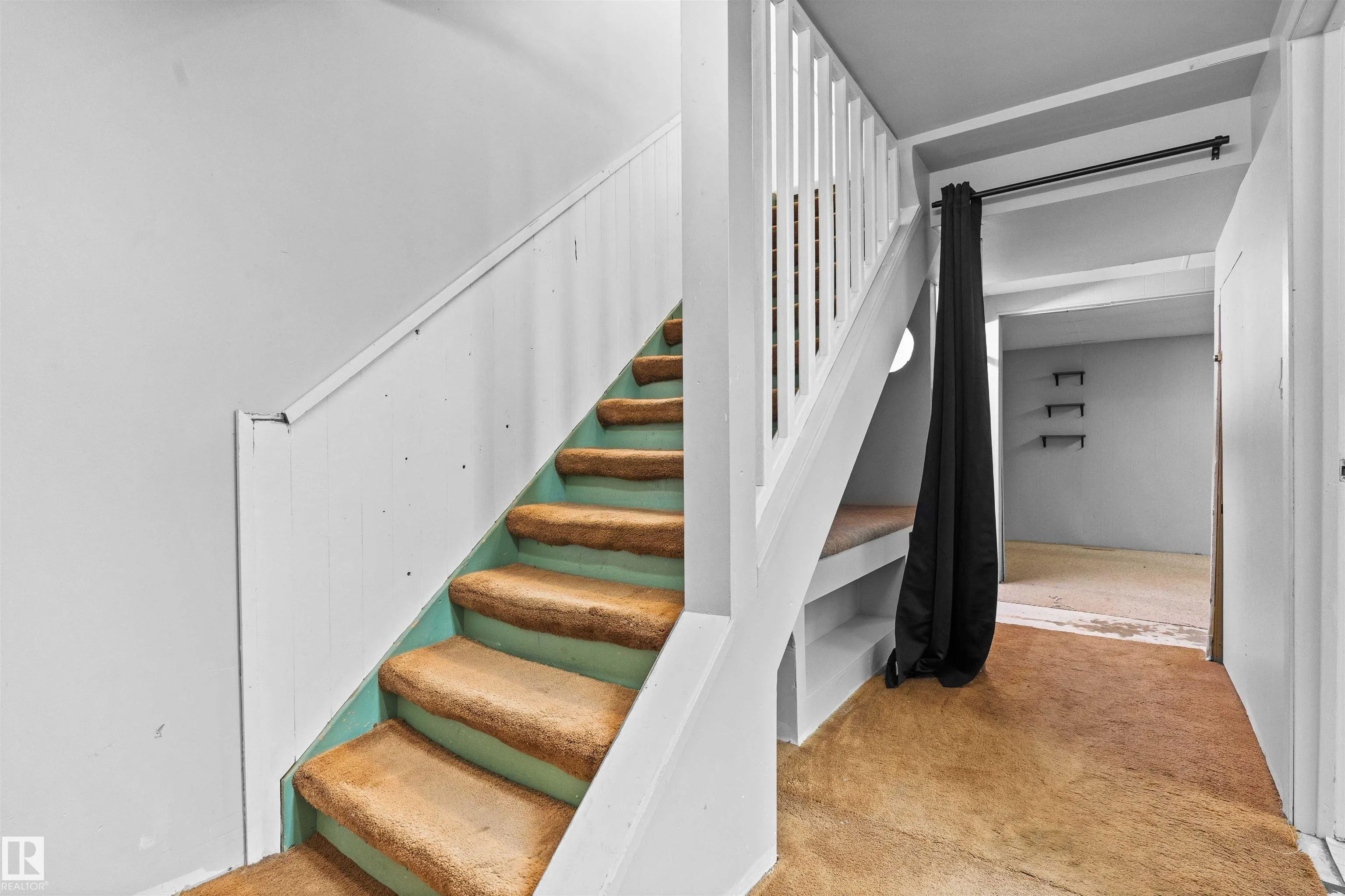 87 BROOKWOOD Drive