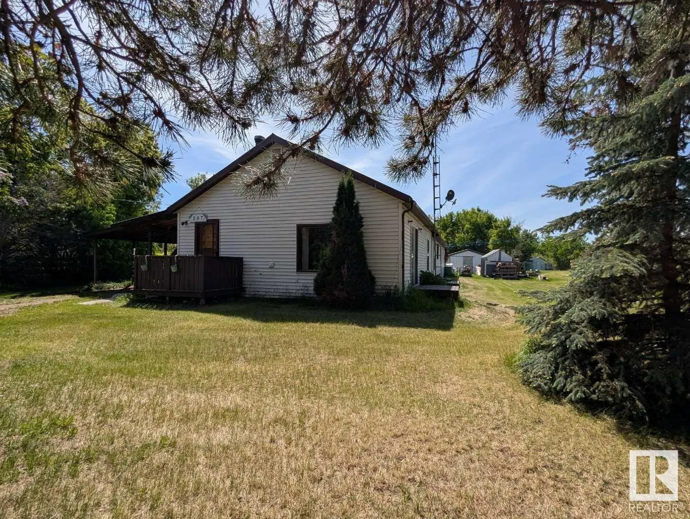 207 Township Road 484 E