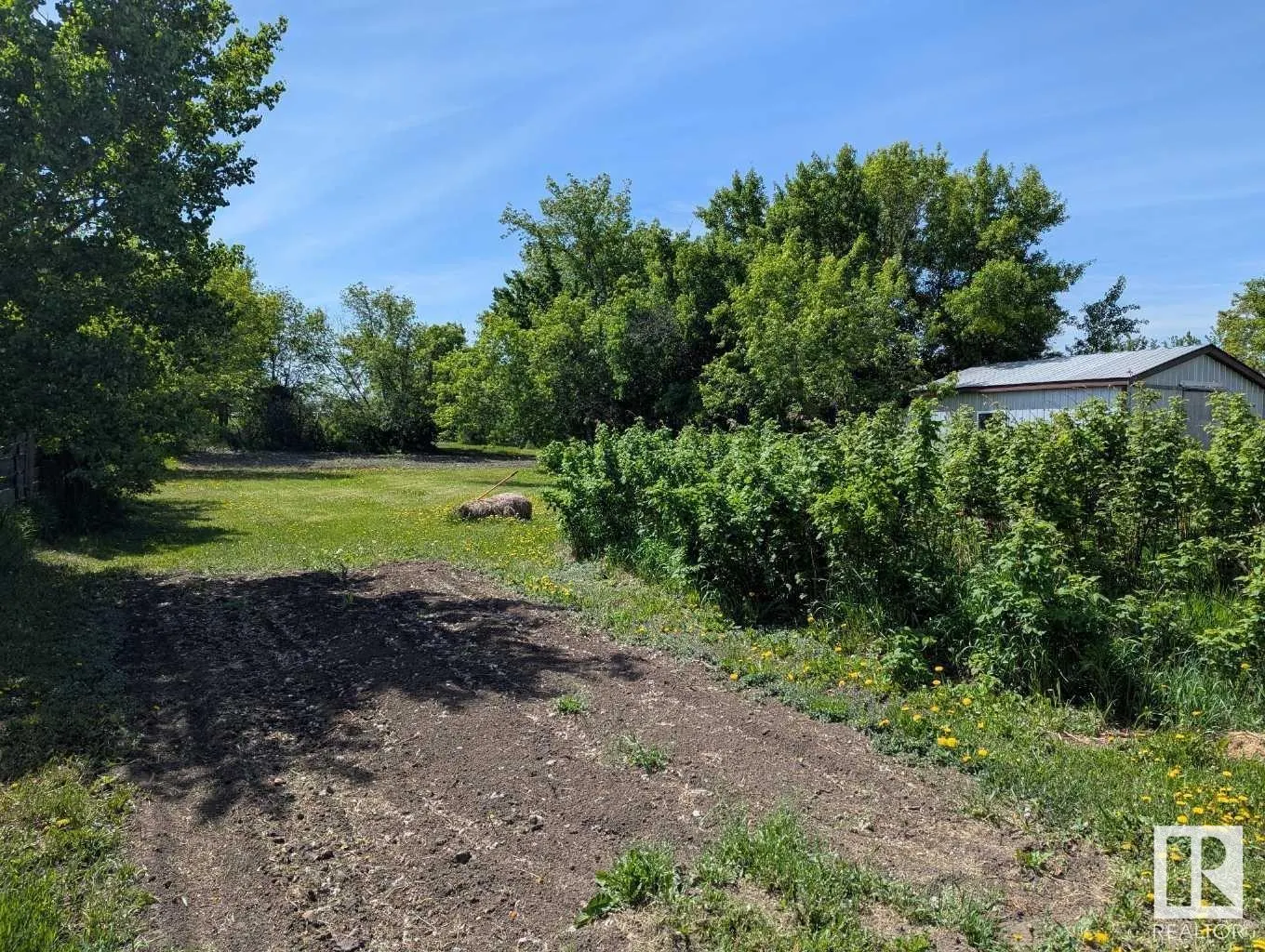 207 Township Road 484 E