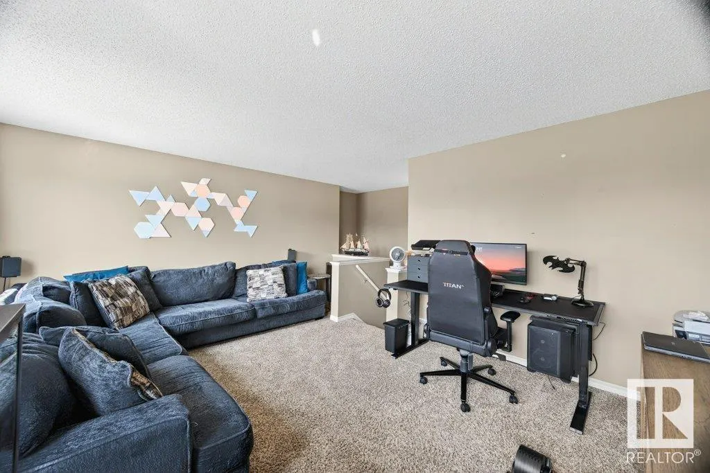 92 Greystone Crescent