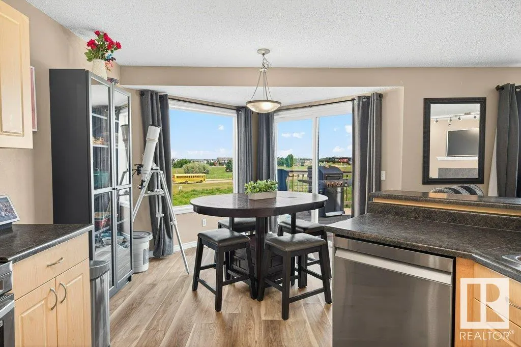 92 Greystone Crescent