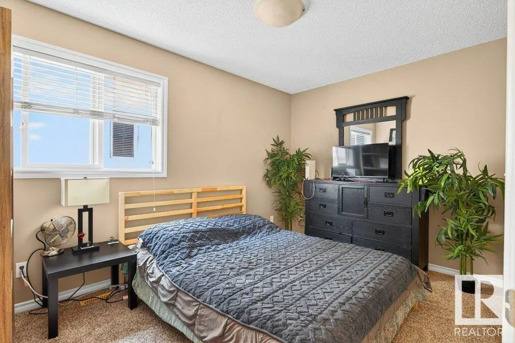92 Greystone Crescent