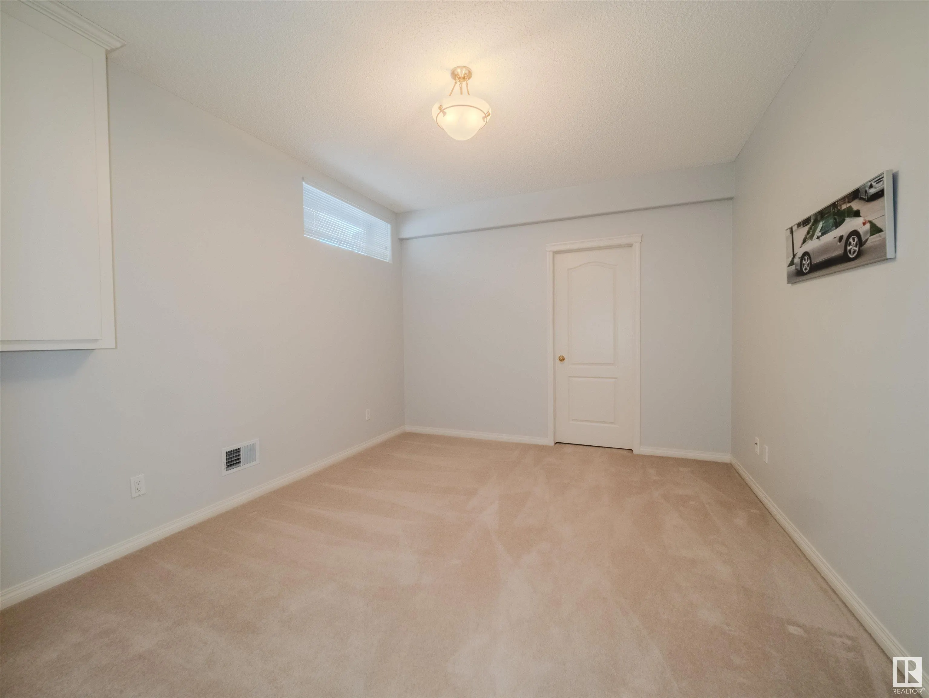 170 KINGSWOOD Boulevard