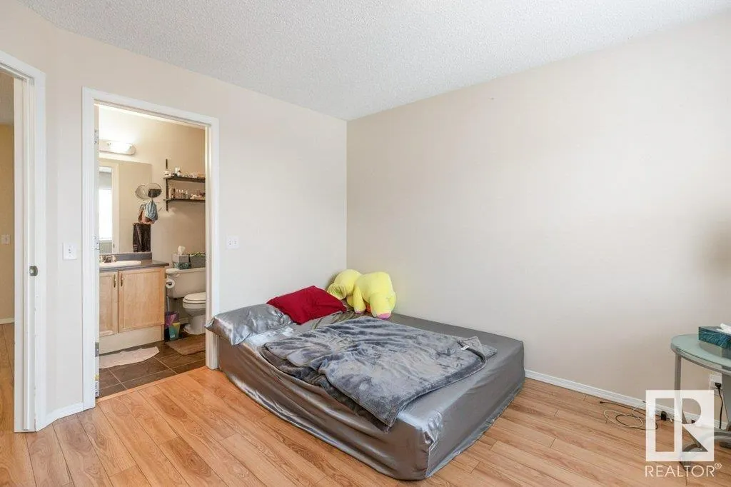3075 TRELLE Crescent