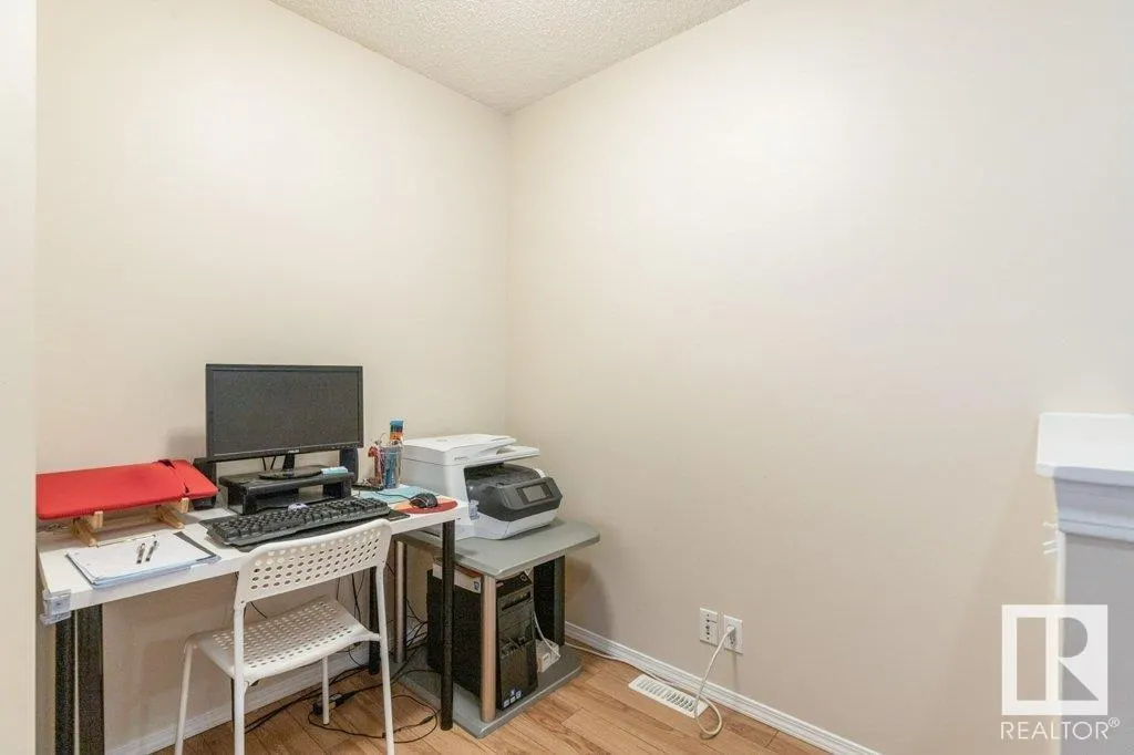 3075 TRELLE Crescent