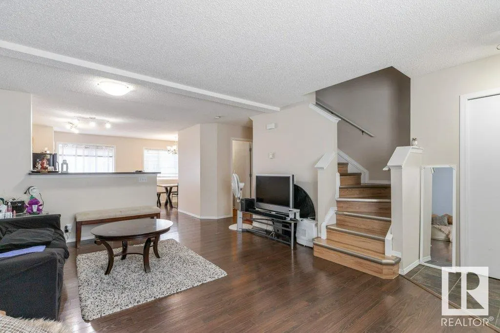 3075 TRELLE Crescent