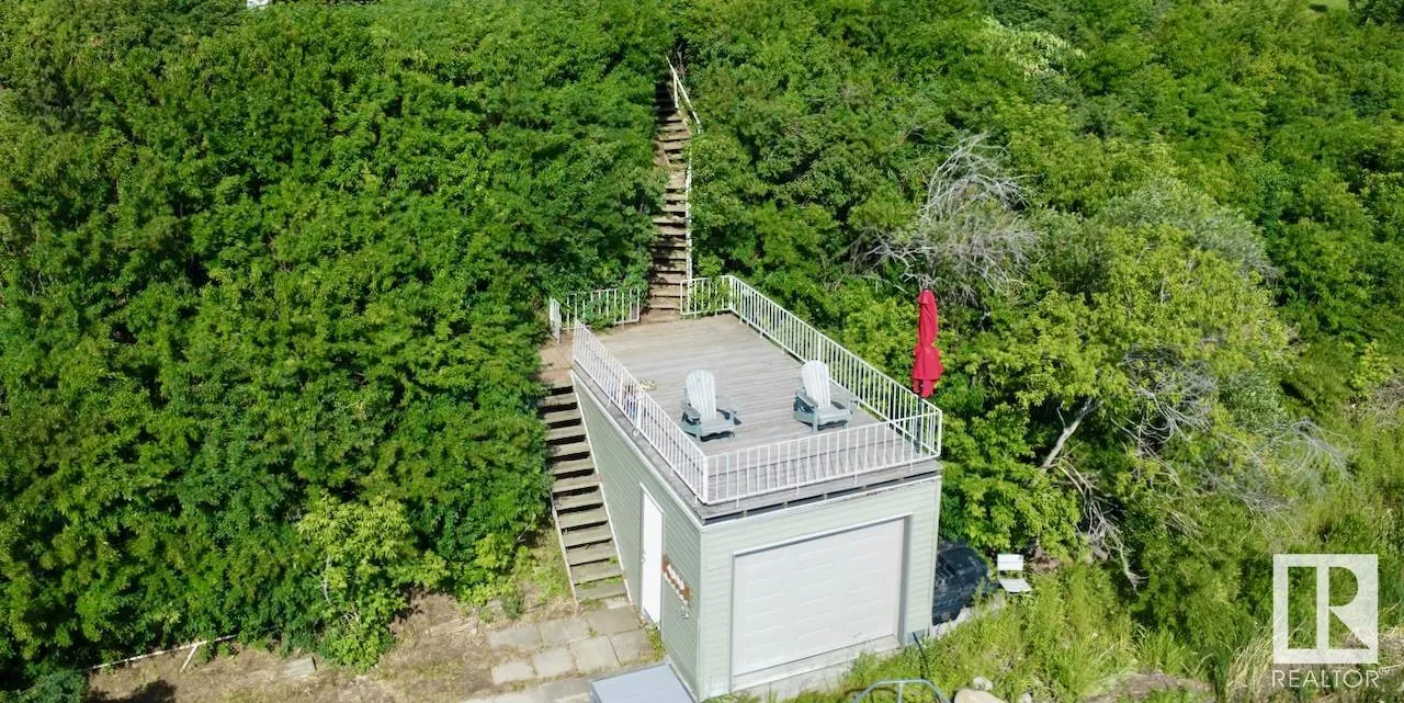 2 Gibbons Avenue