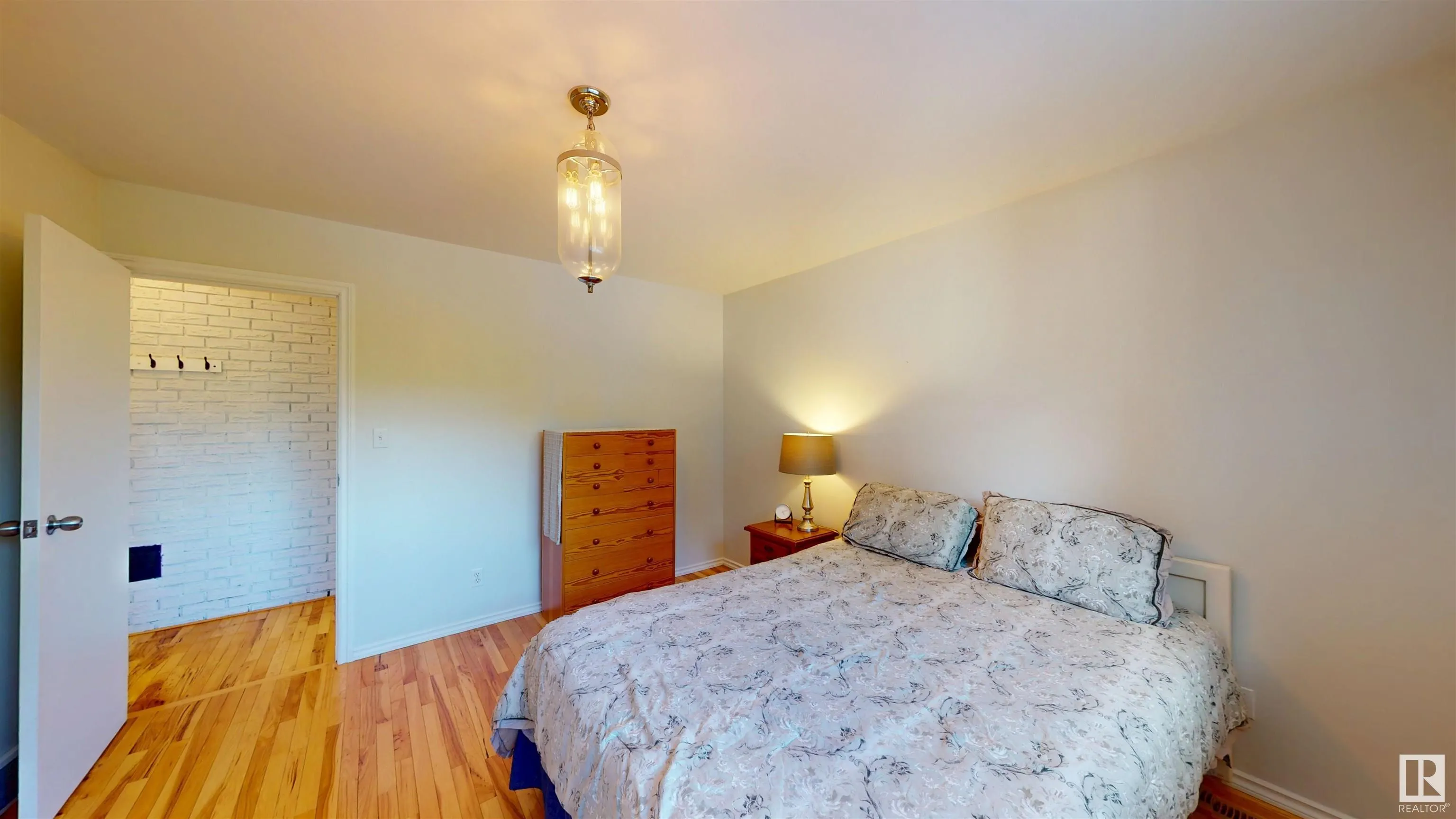 2 Gibbons Avenue