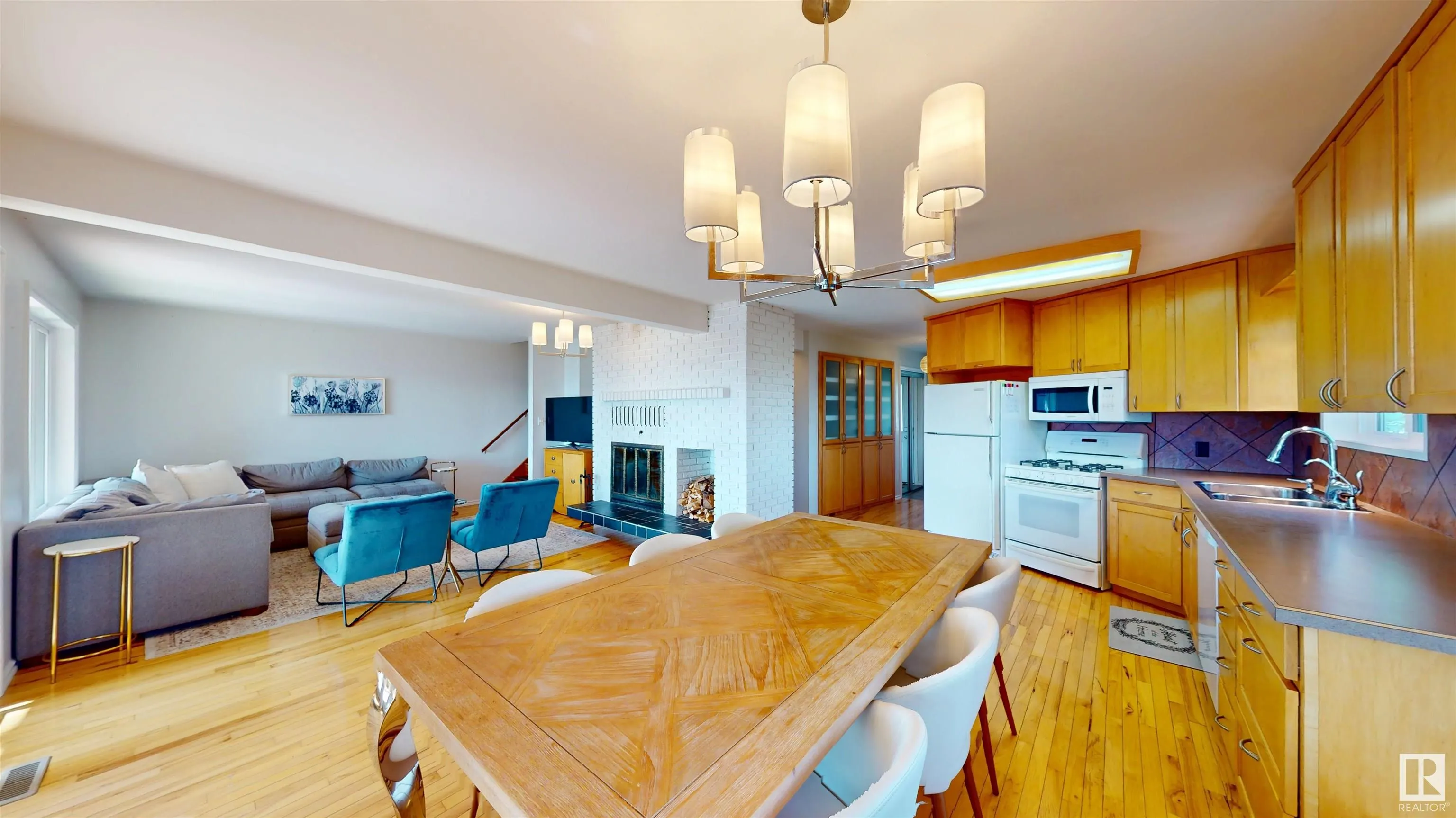 2 Gibbons Avenue
