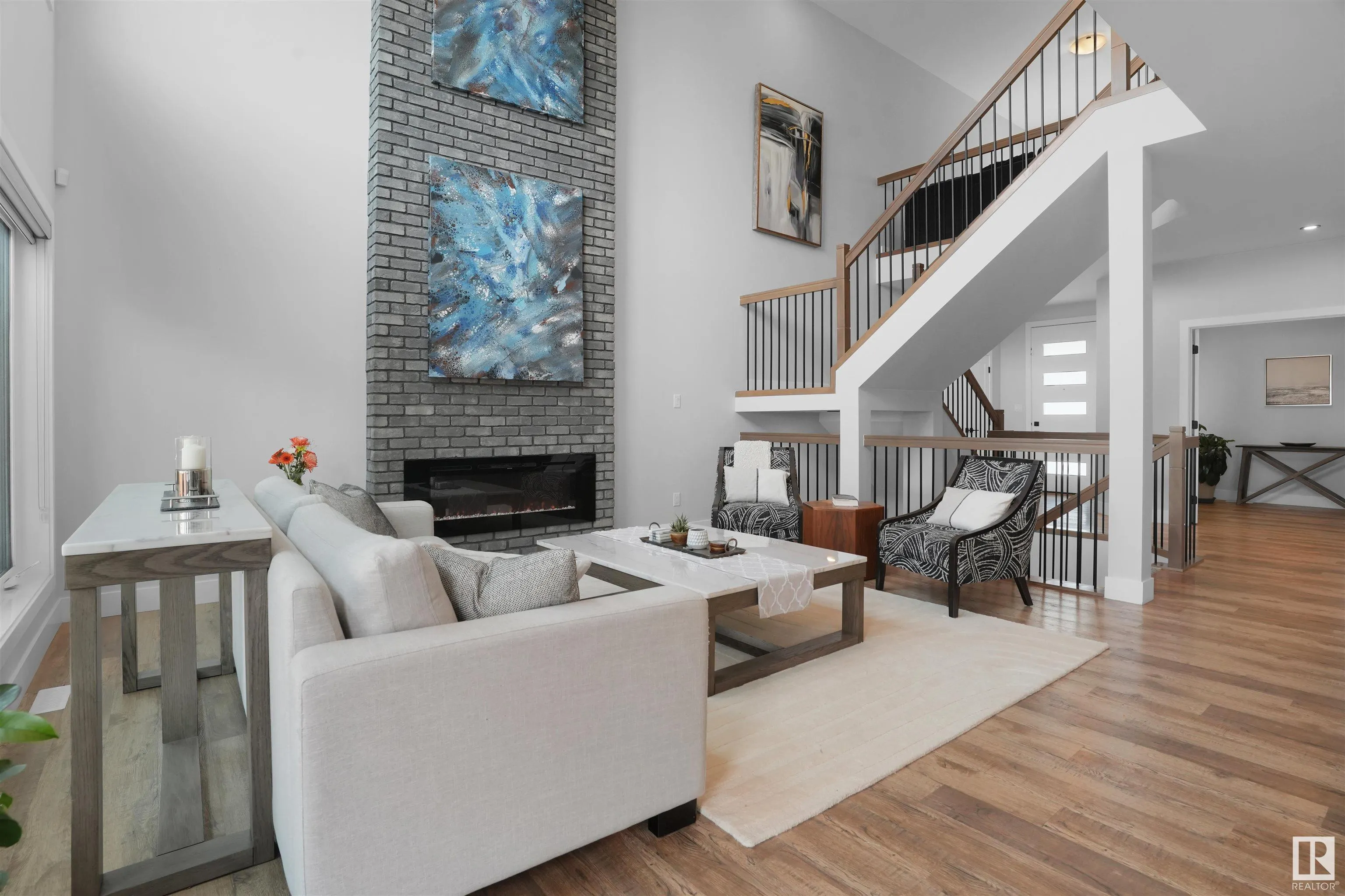 12 CALEDONIA Court