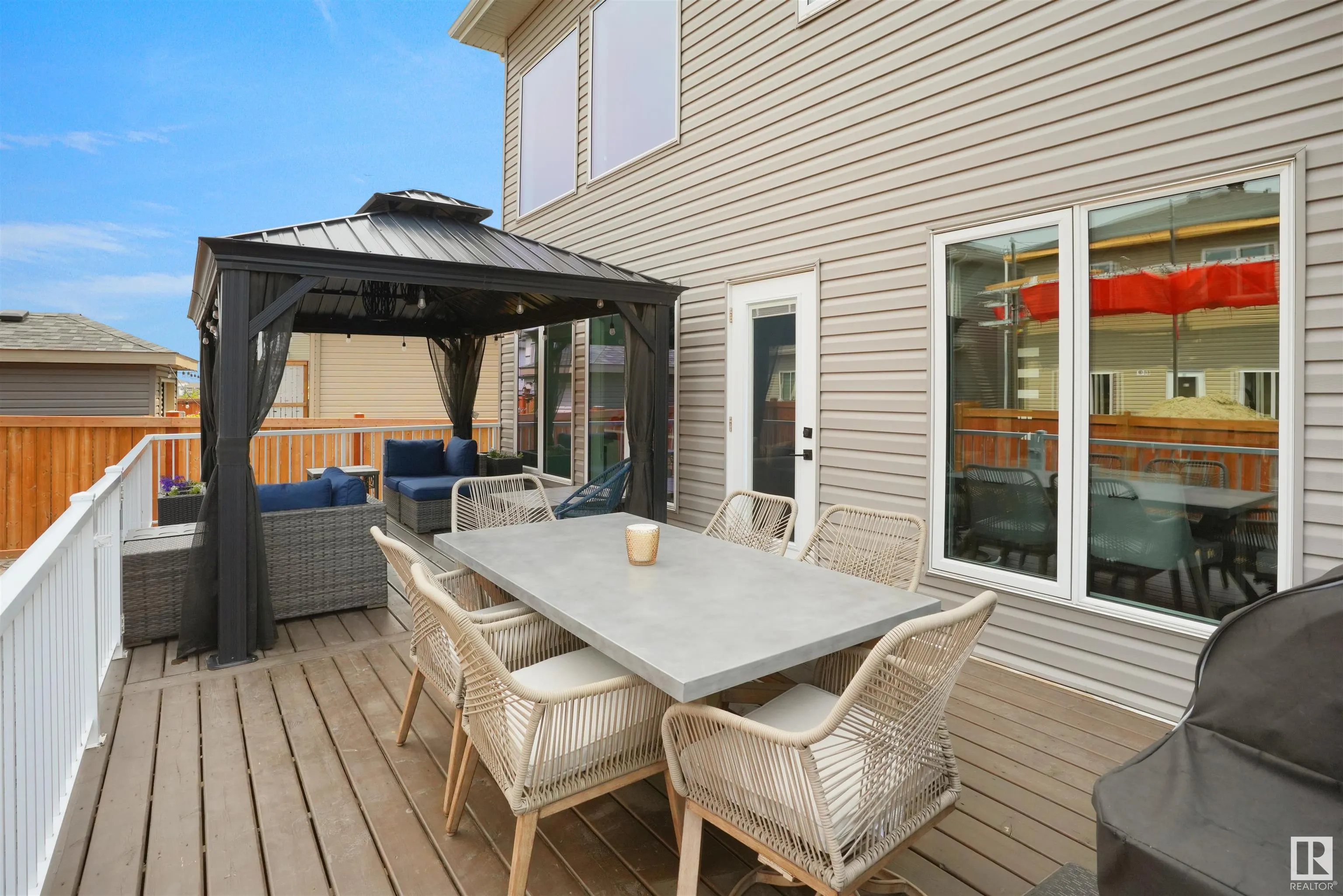 12 CALEDONIA Court