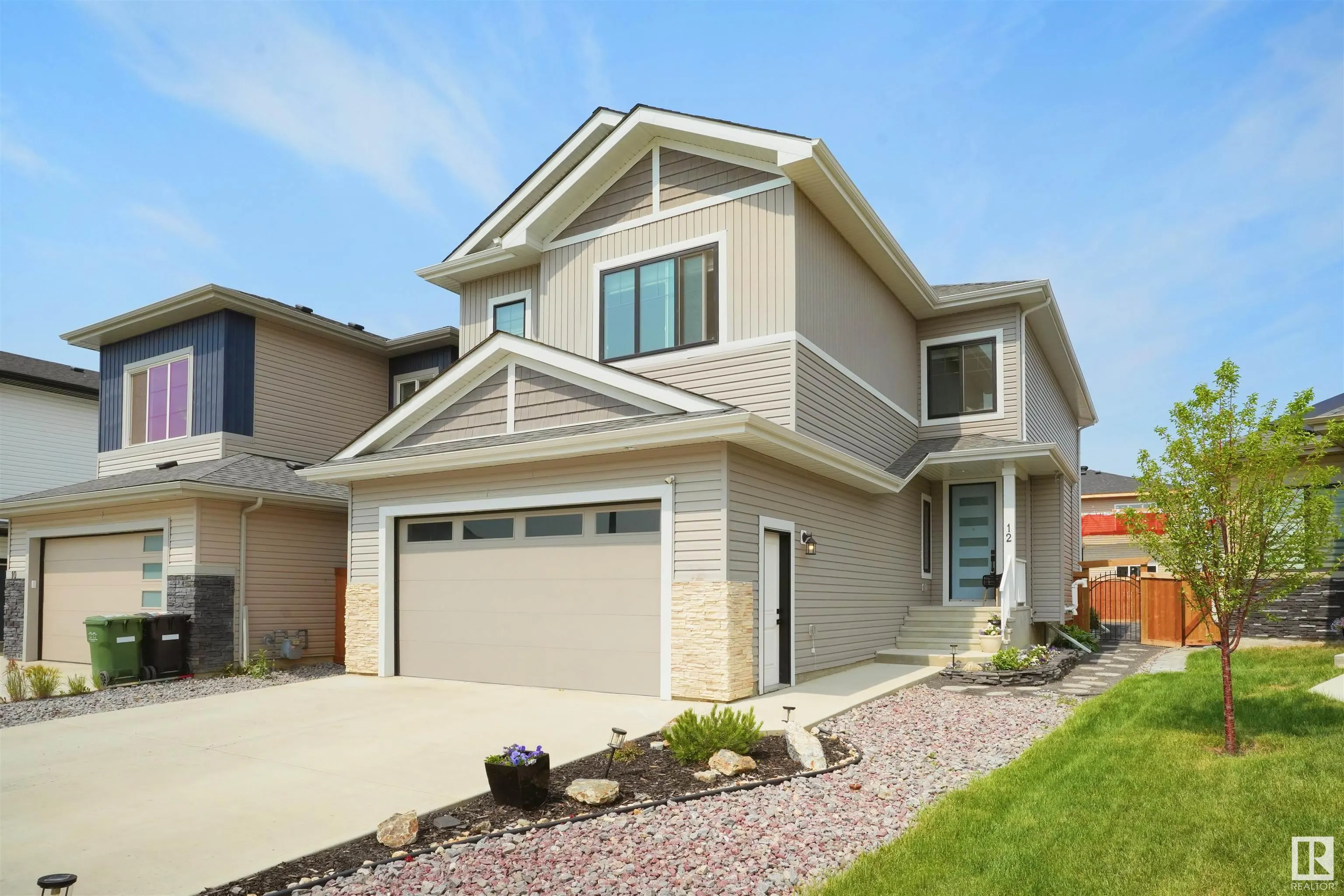 12 CALEDONIA Court